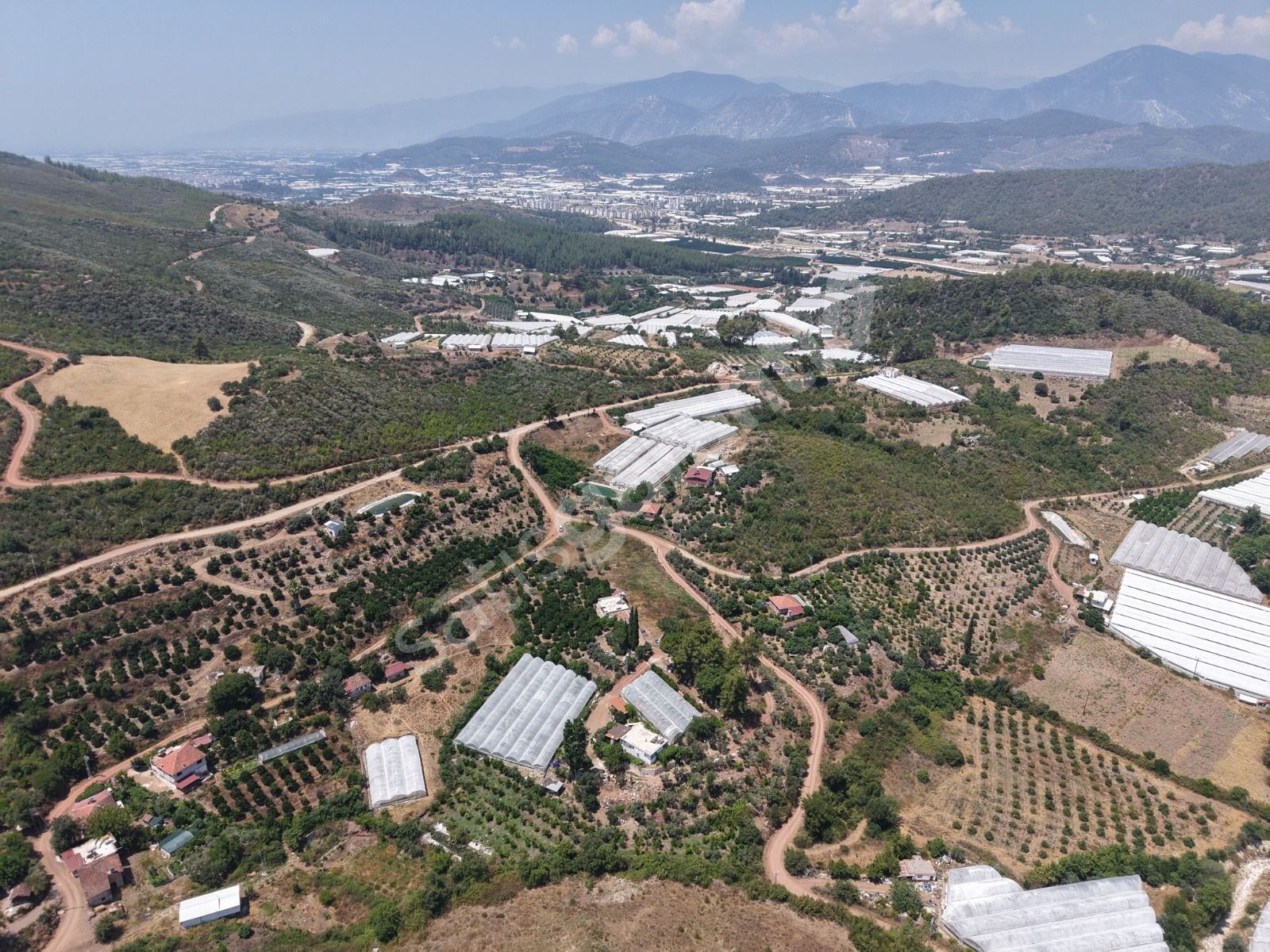 BMK EMLAKTAN ANTALYA KUMLUCA TOPTAŞTA SATILIK TEK TAPULU BAHÇE