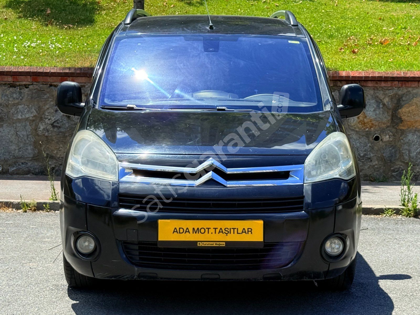 ADA'DAN TAMAMINA TAKSİTLE 2011 BERLİNGO ÇİFT SÜRGÜ 1.6 HDI 90 HP