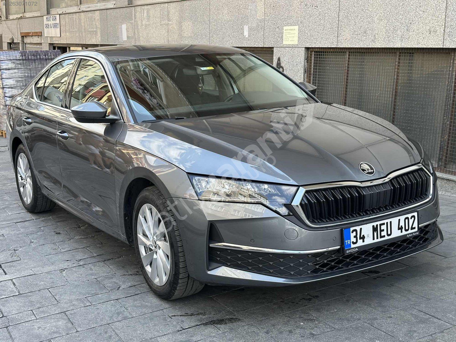 HATASIZ 2024 SKODA OCTAVİA 1.5 TSI mhev PREMIUM SADECE 12000 de
