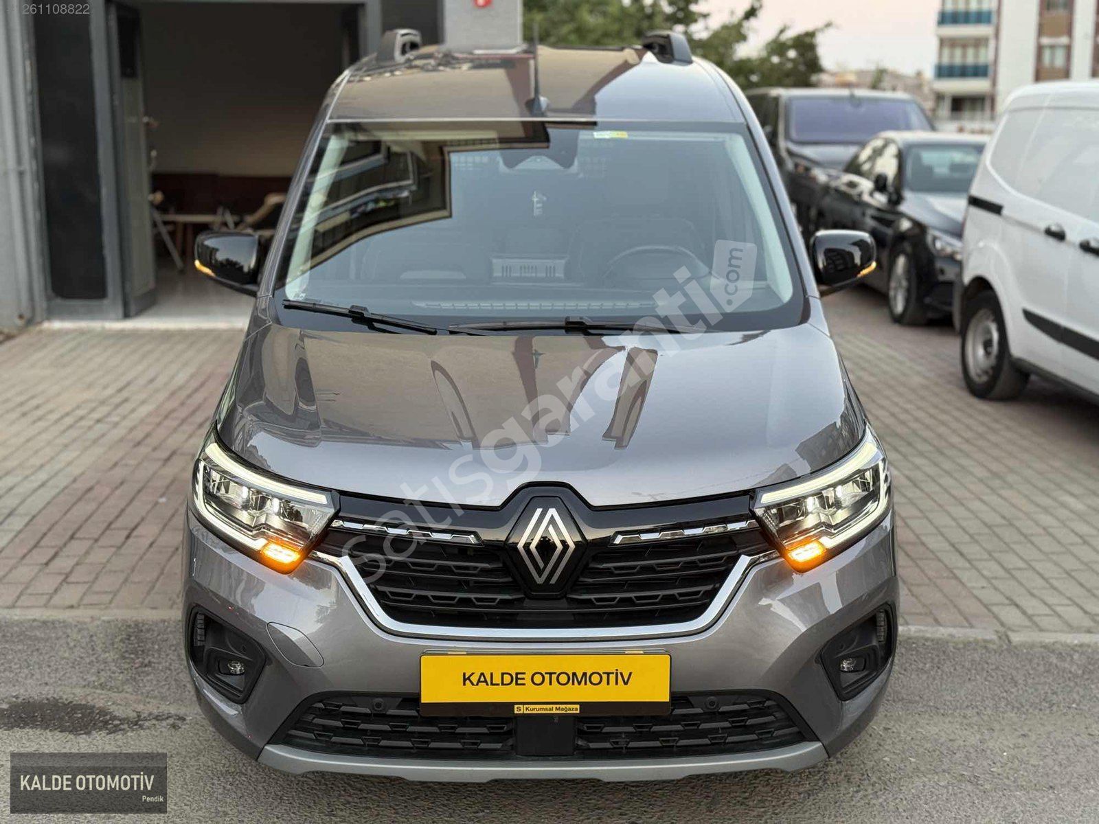 2024 KANGOO MULTİX İCONİC OTOMATİK 11 BİN KM