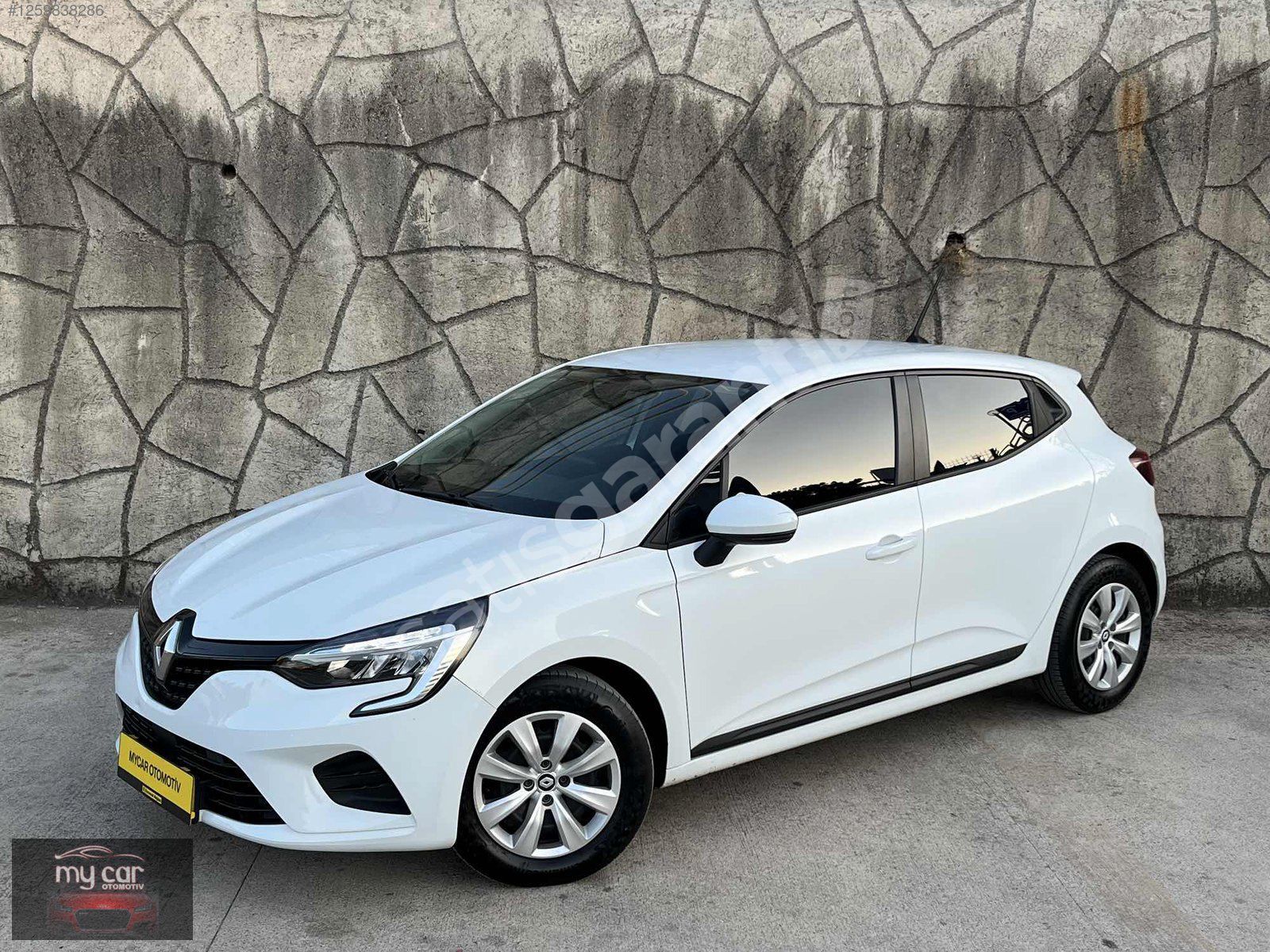 HATASIZ _ BOYASIZ _ 2022 RENAULT CLİO 1.0 TCE JOY