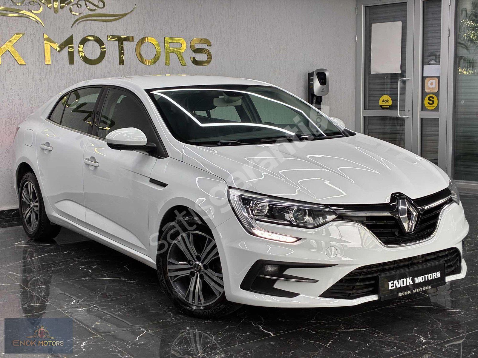 ENOK MOTORS+2022+ 127.000KM+1.5 BLUEDCİ+OTOMATİK+GERİ GÖRÜŞ