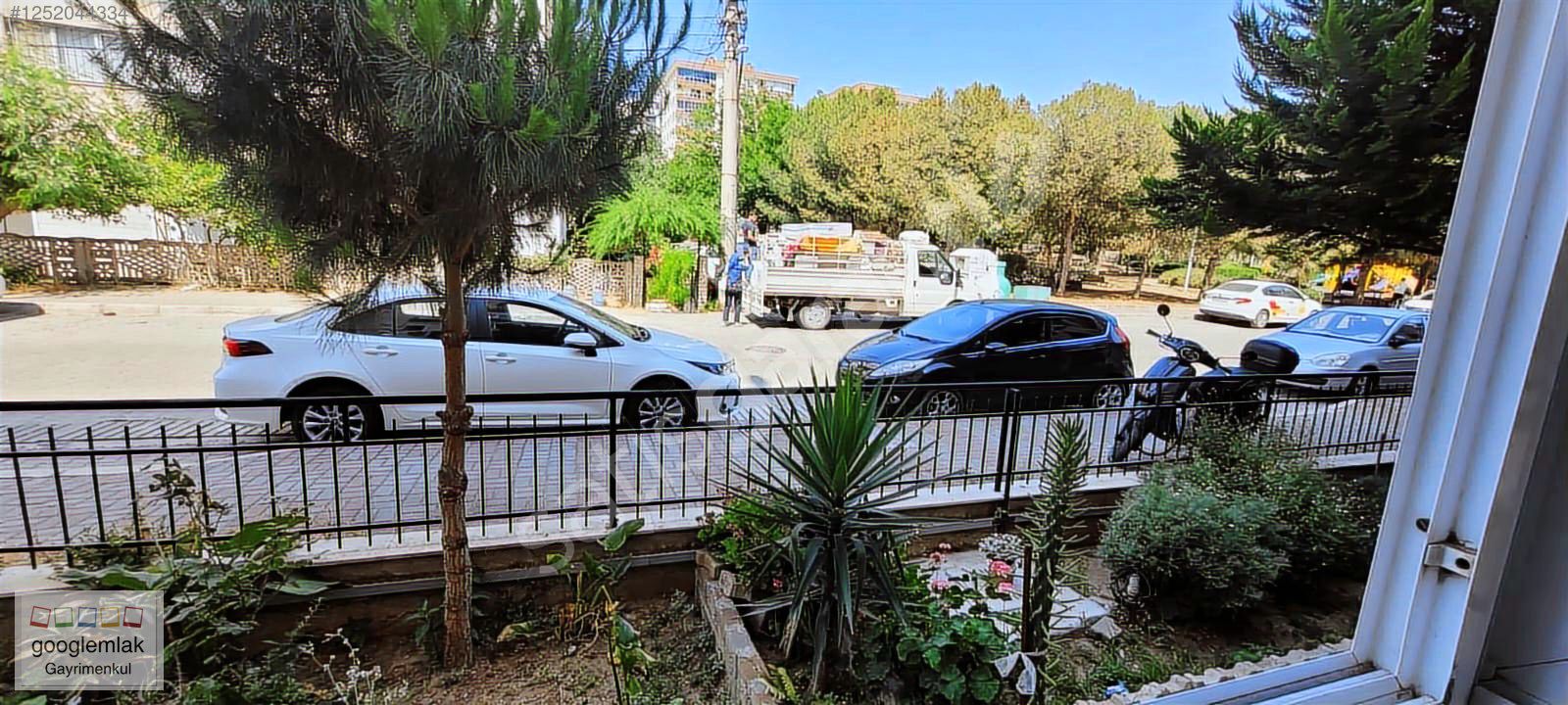 Karşıyaka Bahçelievler 2+1 Bakımlı Satılık Daire