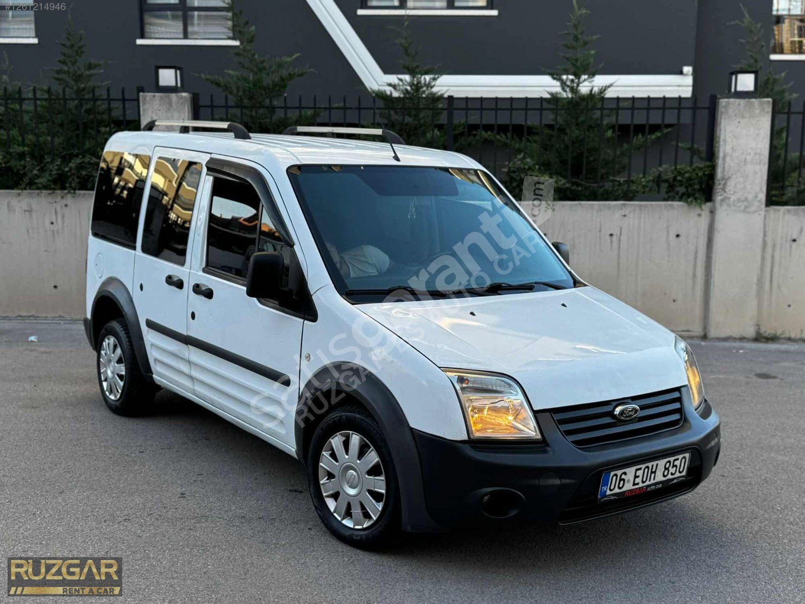 SÜPER ÖTESİ TEMİZLİKDE FORD CONNECT CAMLI KOLTUKLU 90 LIK