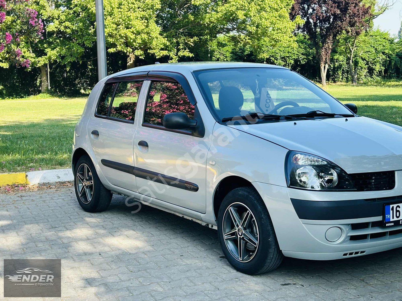 2005 MODEL RENAULT CLİO 1.2 16V KLİMALI Hatchback