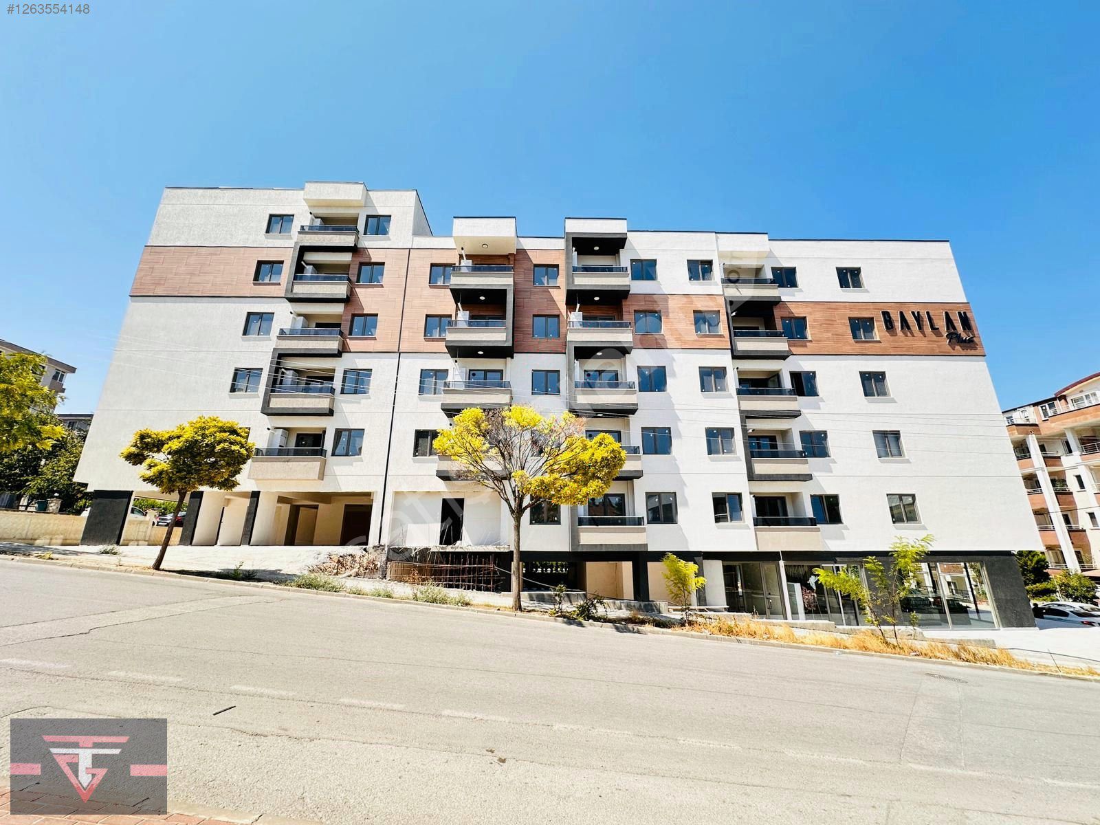 TURAN GAYRİMENKULDEN BAYLAN PLUS SİTESİNDE SATILIK 2+1 DAİRE