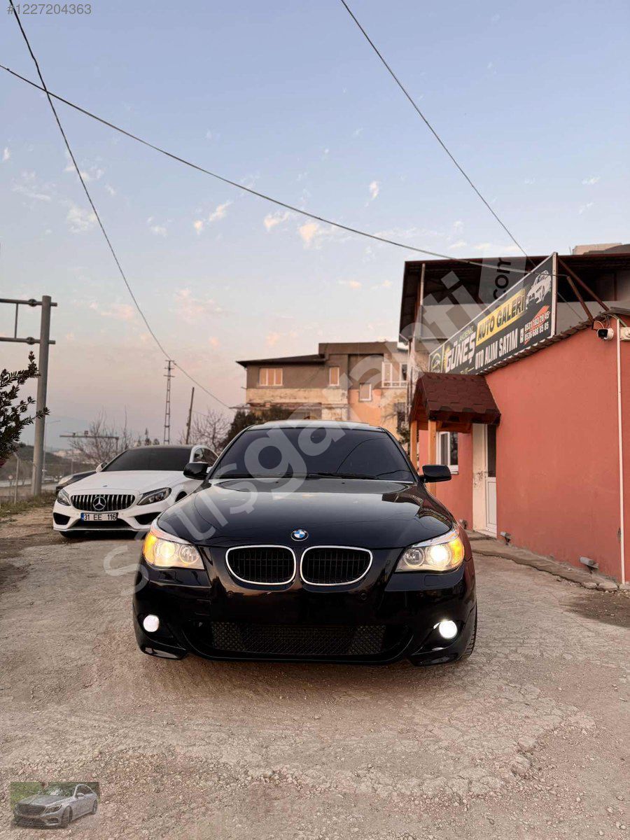 AKDENİZ GÜNEŞ OTOMOTİV,DEN BMW 525D 240HP 181.000KM FULL+FULL