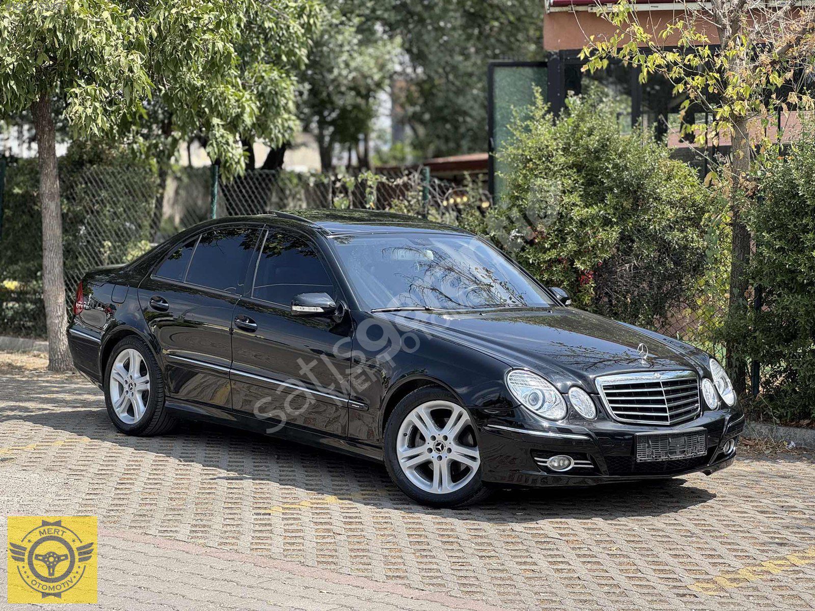 MERT MOTORS'dan 2007 MODEL MERCEDES-BENZ E200 KOMP. AVANTGARDE
