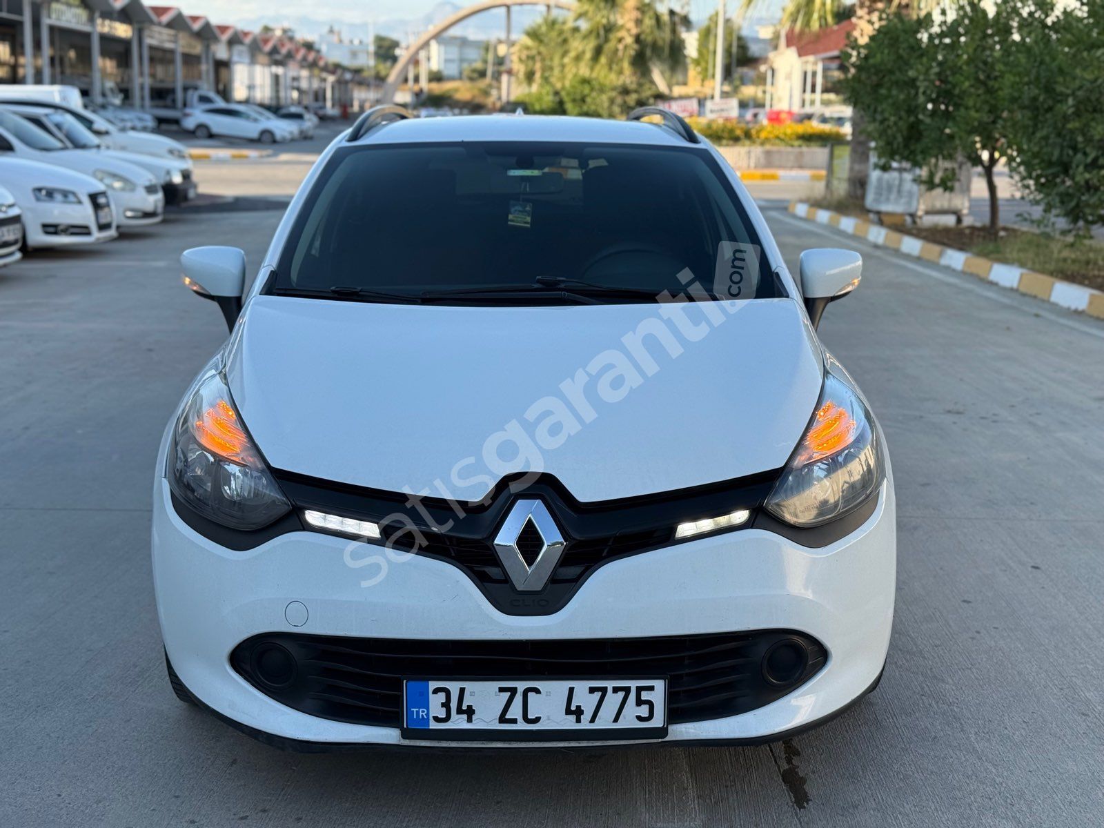 2014 CLİO 1.5 DCİ 130.000 BAKILMLI 