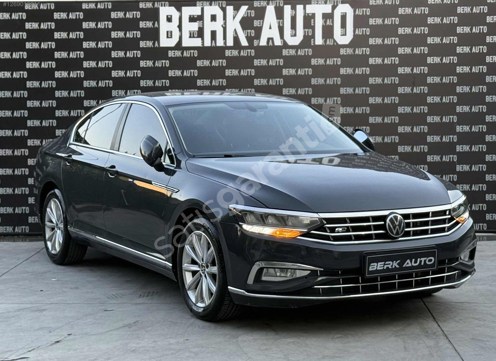 R LİNE DONANIMI LASMAN RENK DİJİTAL KİLİMA ELEKTRİK KOLTUK