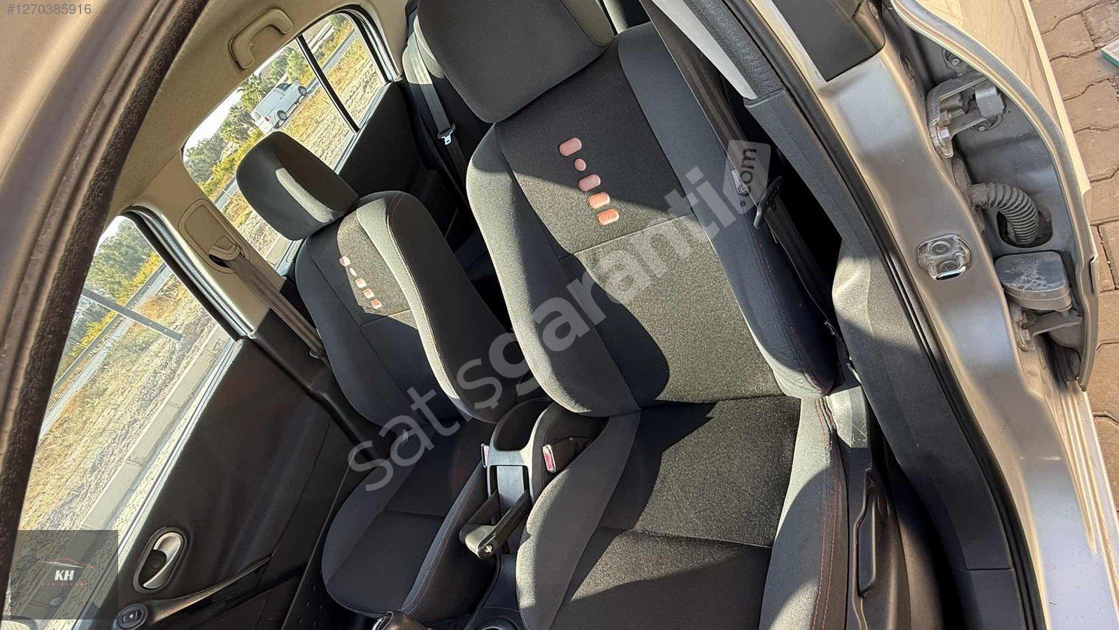 KH OTOMOTİVDEN 2.SAHİBİNDEN TERTEMİZ BİNİLMİŞ MEGANE 2