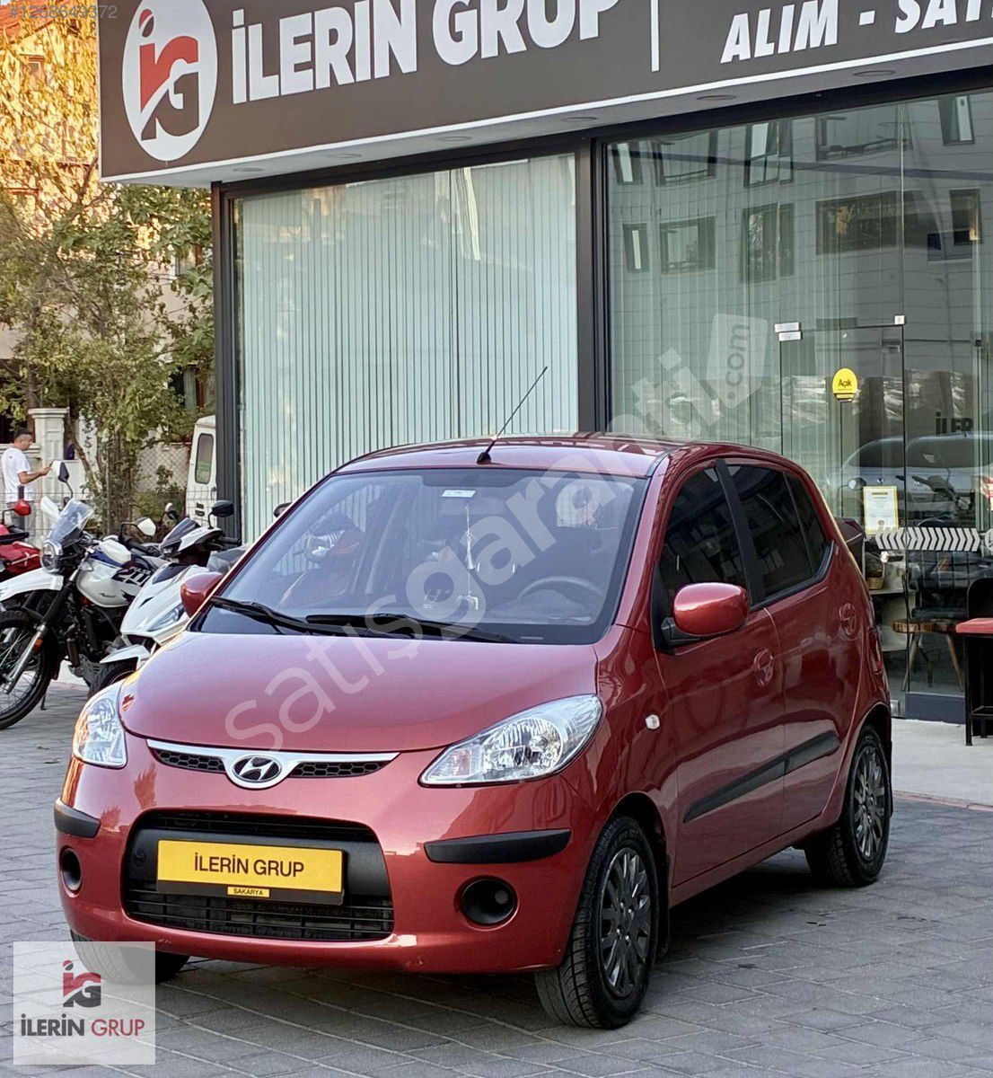 HYUNDAİ İ10 BENZİNLİ OTOMATİK ÇOK TEMİZ
