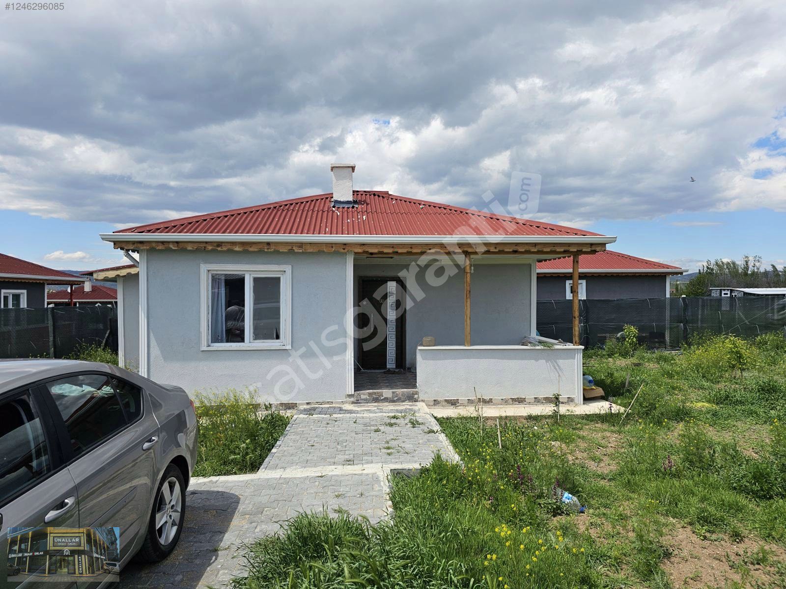 KURULU DÜZEN MALİYETİNE EVLİ BAHÇE 655 METRE TAPULU ELEK+SU