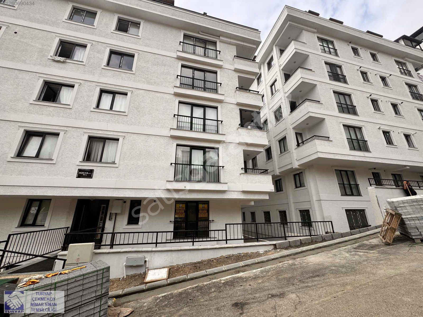 Çekmeköy merkez Mahallesi'nde Kiralık 1+1 Yüksek Giriş Daire