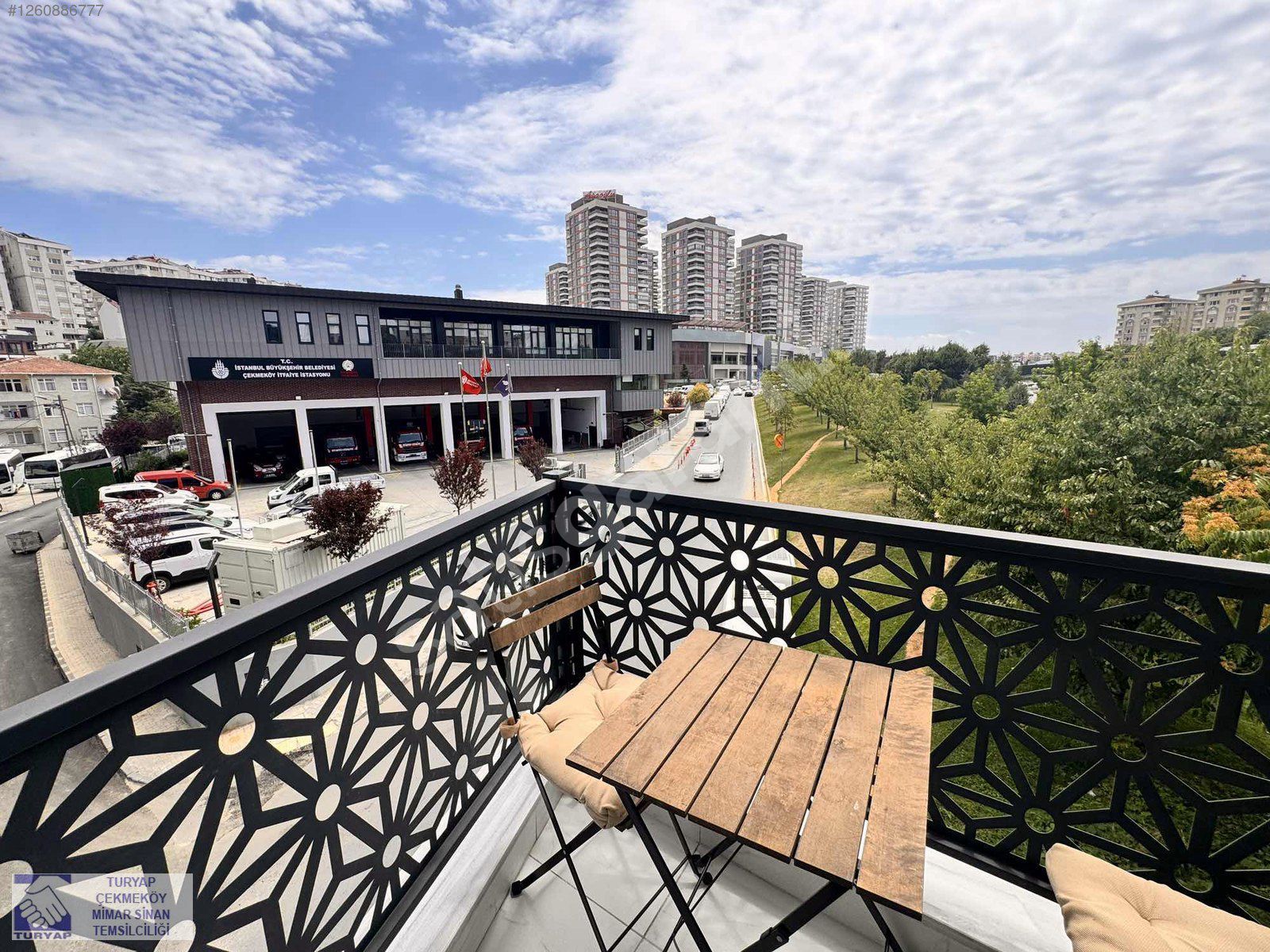 ÇEKMEKÖY MEHMET AKİFTE METROYA YAKIN SATILIK 2+1 ARA KAT DAİRE