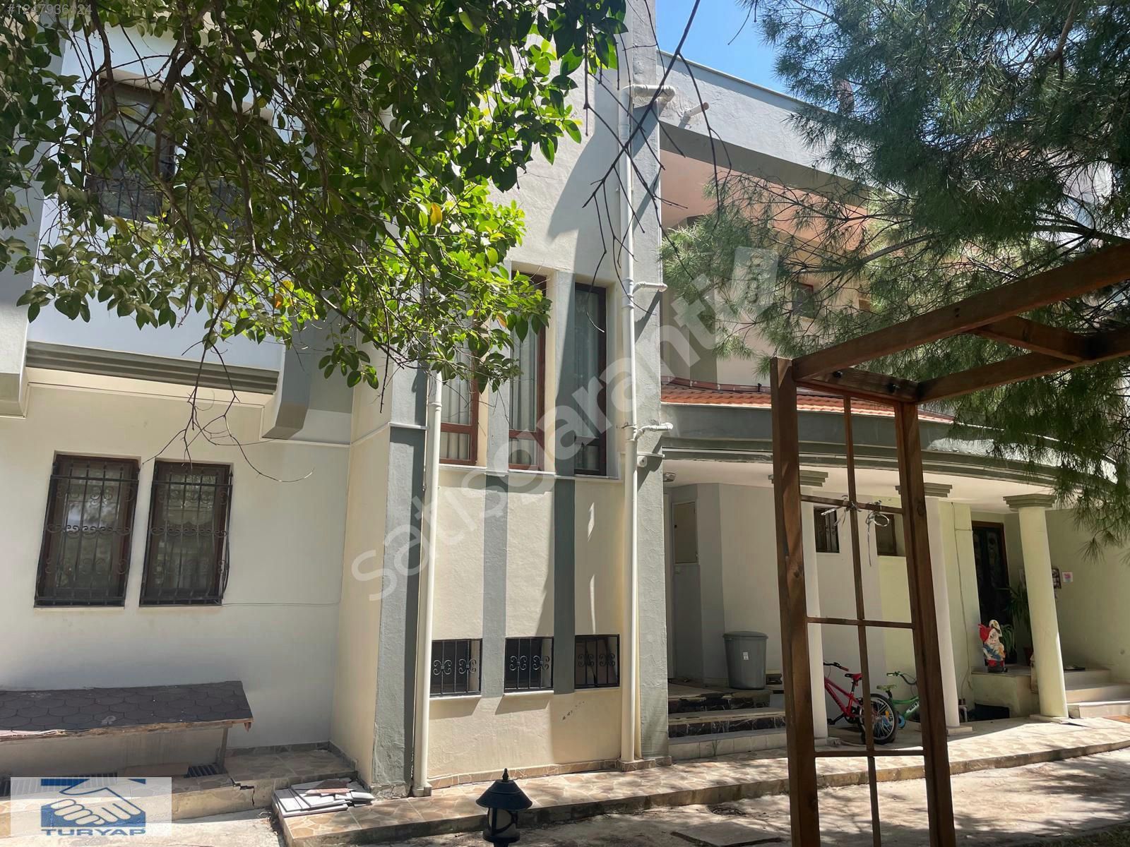 TURYAP TAN RİVA VİLLALARINDA İYİ KONUMDA TRİPLEKS