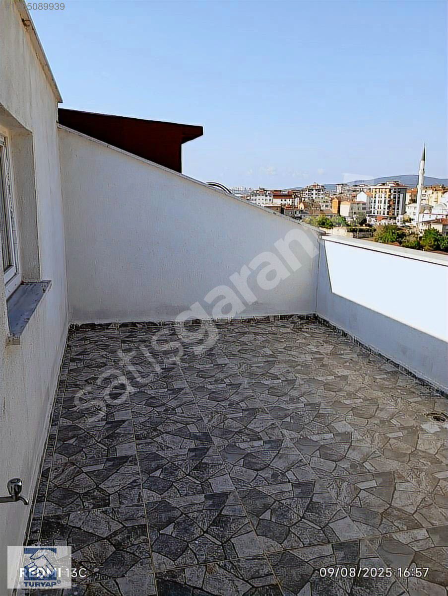 SULTANBEYLİ BATTALGAZİ MAHALLESİNDE SATILIK ÇATI DUBLEKS DAİRE