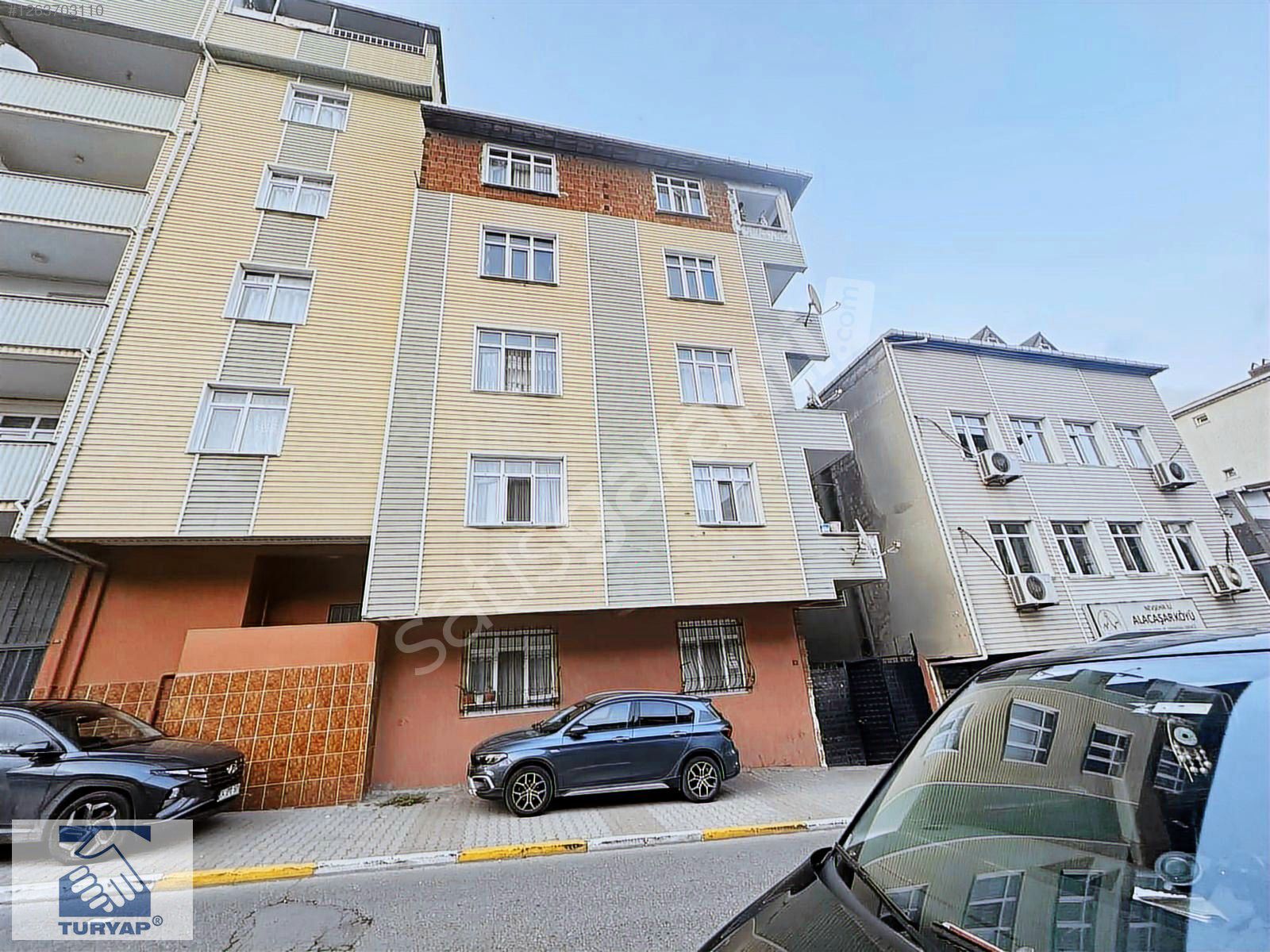 SULTANBEYLİ DE SATILIK 2+1 ARAKAT 120 M2