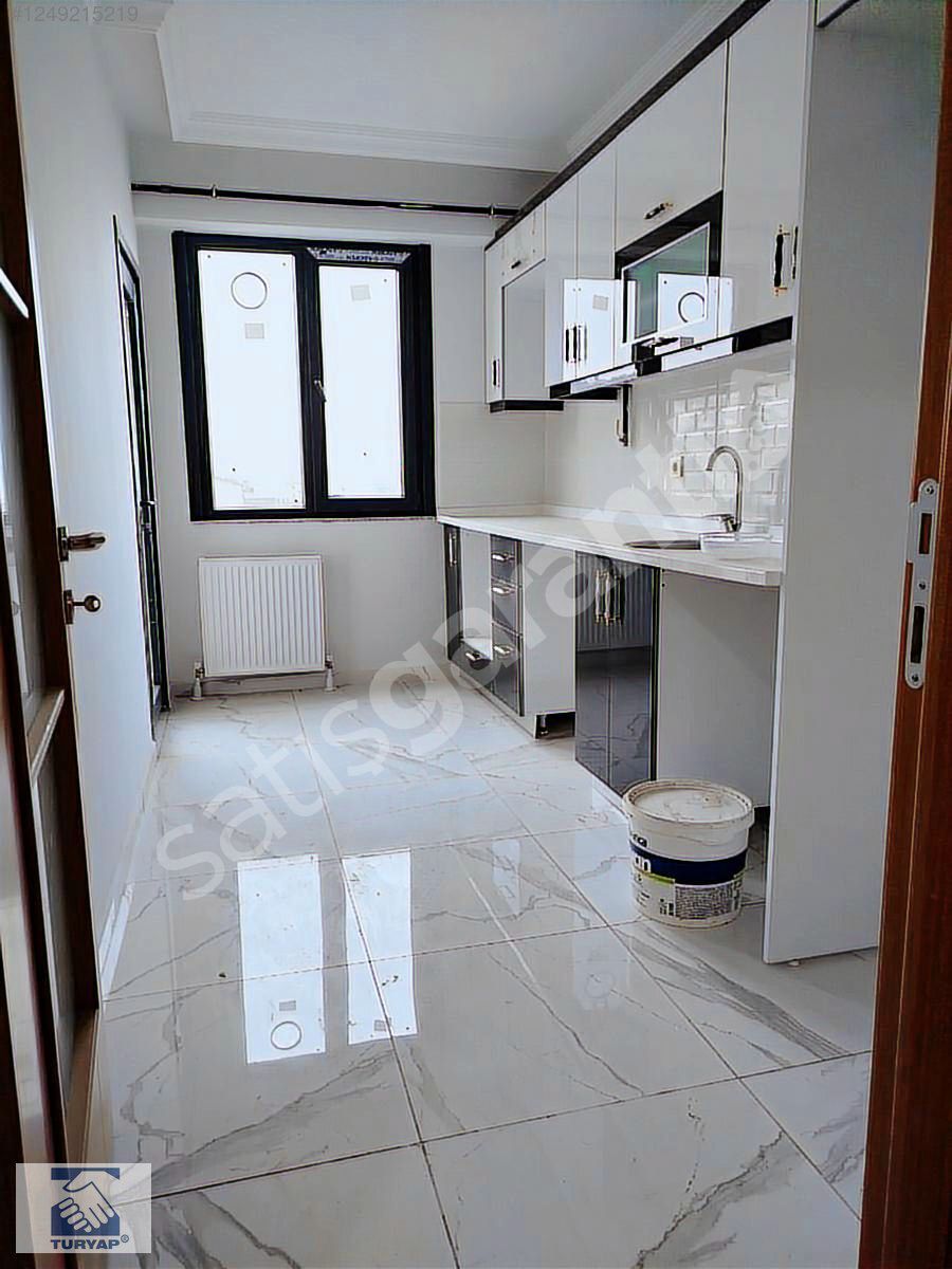 TURGUT REİS MAHALLESİ 3+1 BOŞ DAİRE