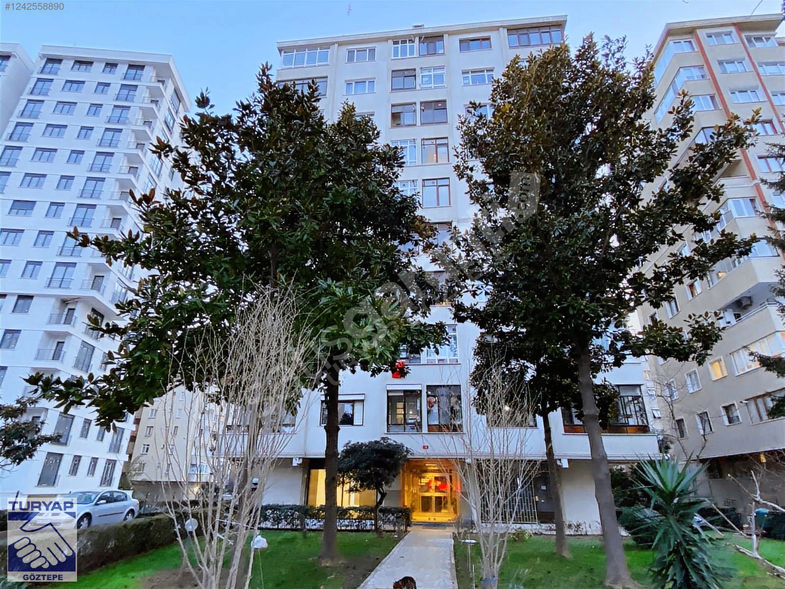 TURYAP GÖZTEPE DEN MERDİVENKÖY DE 3+1 SATILIK DAİRE