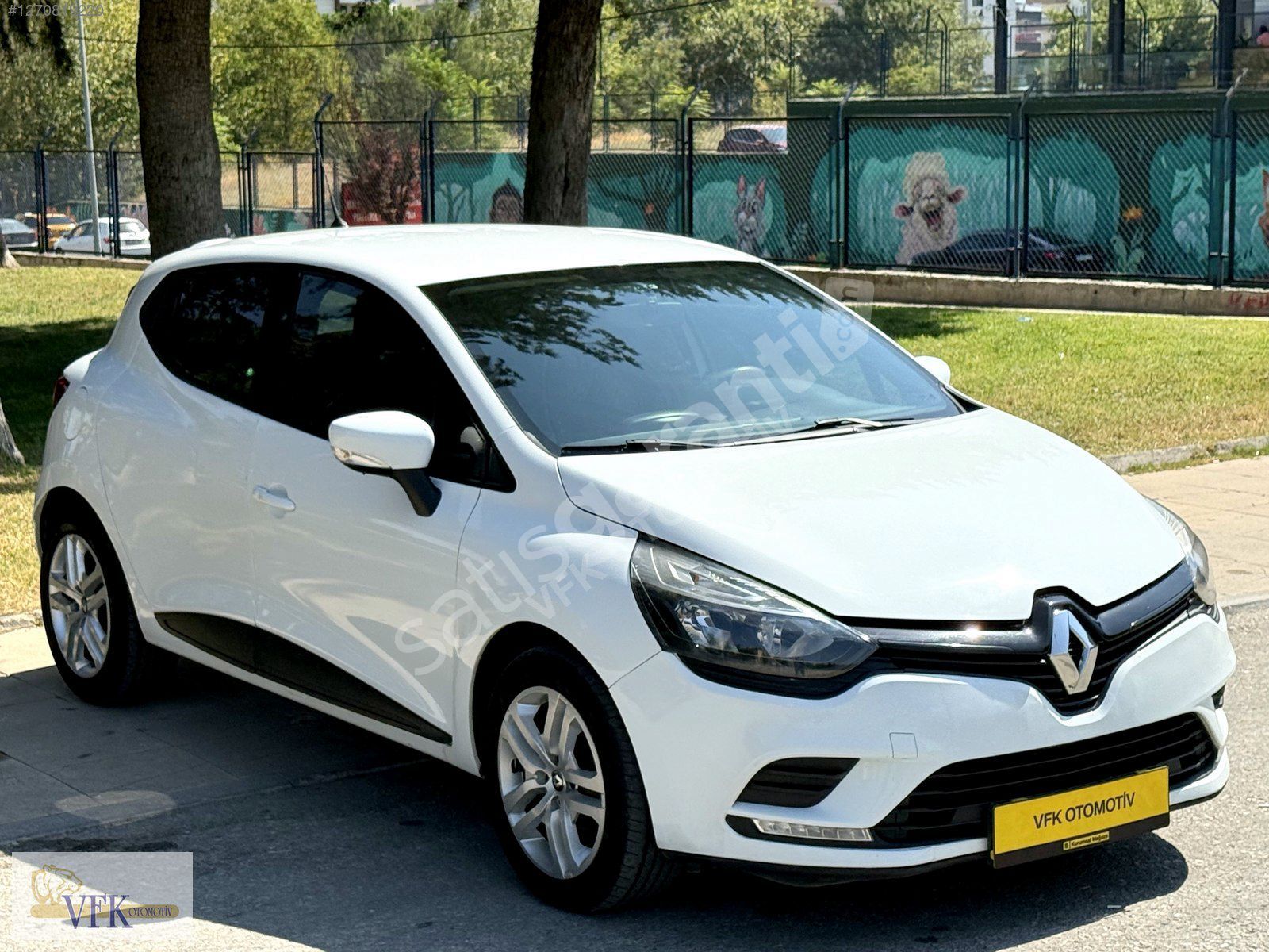 DEĞİŞENSİZ RENAULT CLİO 1.5 DCİ JOY 2017 MODEL KARTA 12 TAKSİTLE