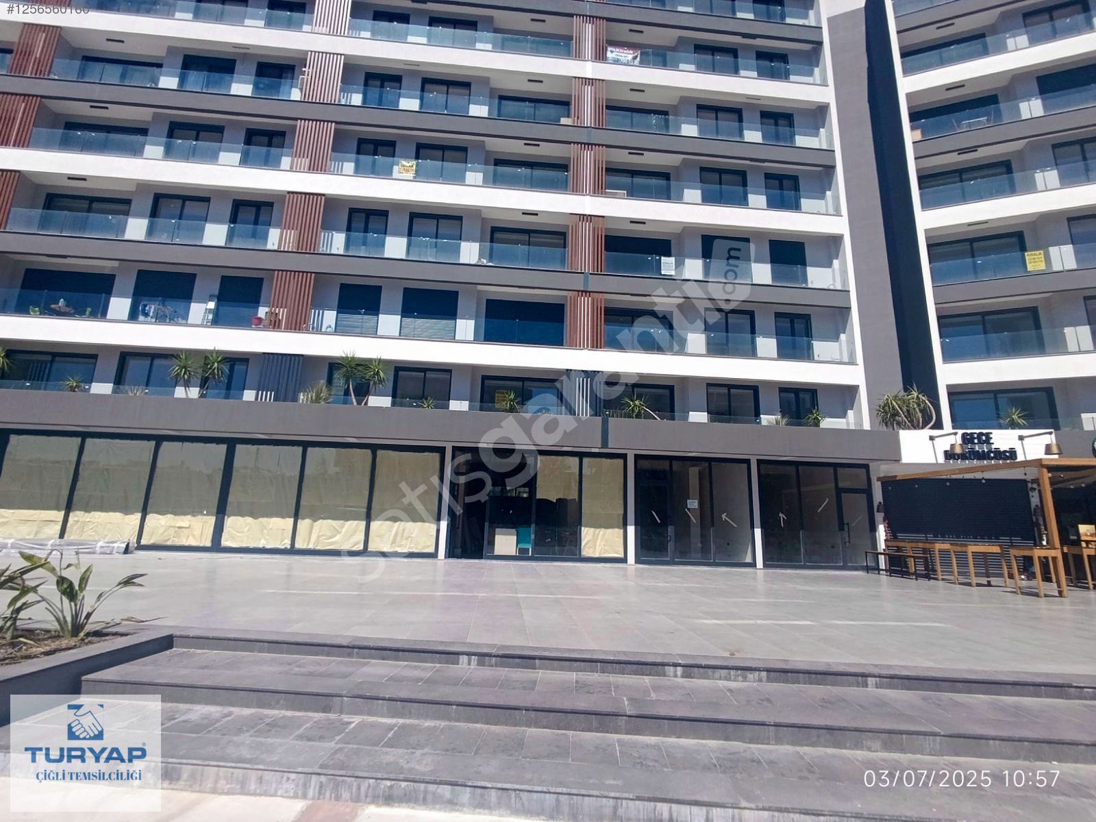 Çiğli Ataşehir Mahallesi'nde Kiralık Dükkan