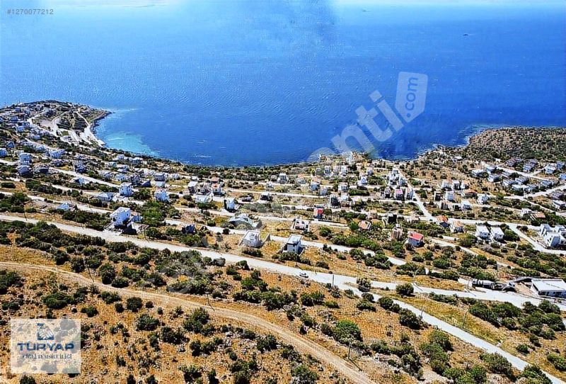 İzmir Çandarlı Eyko larda satılık 312 m2 villa imarlı arsa.