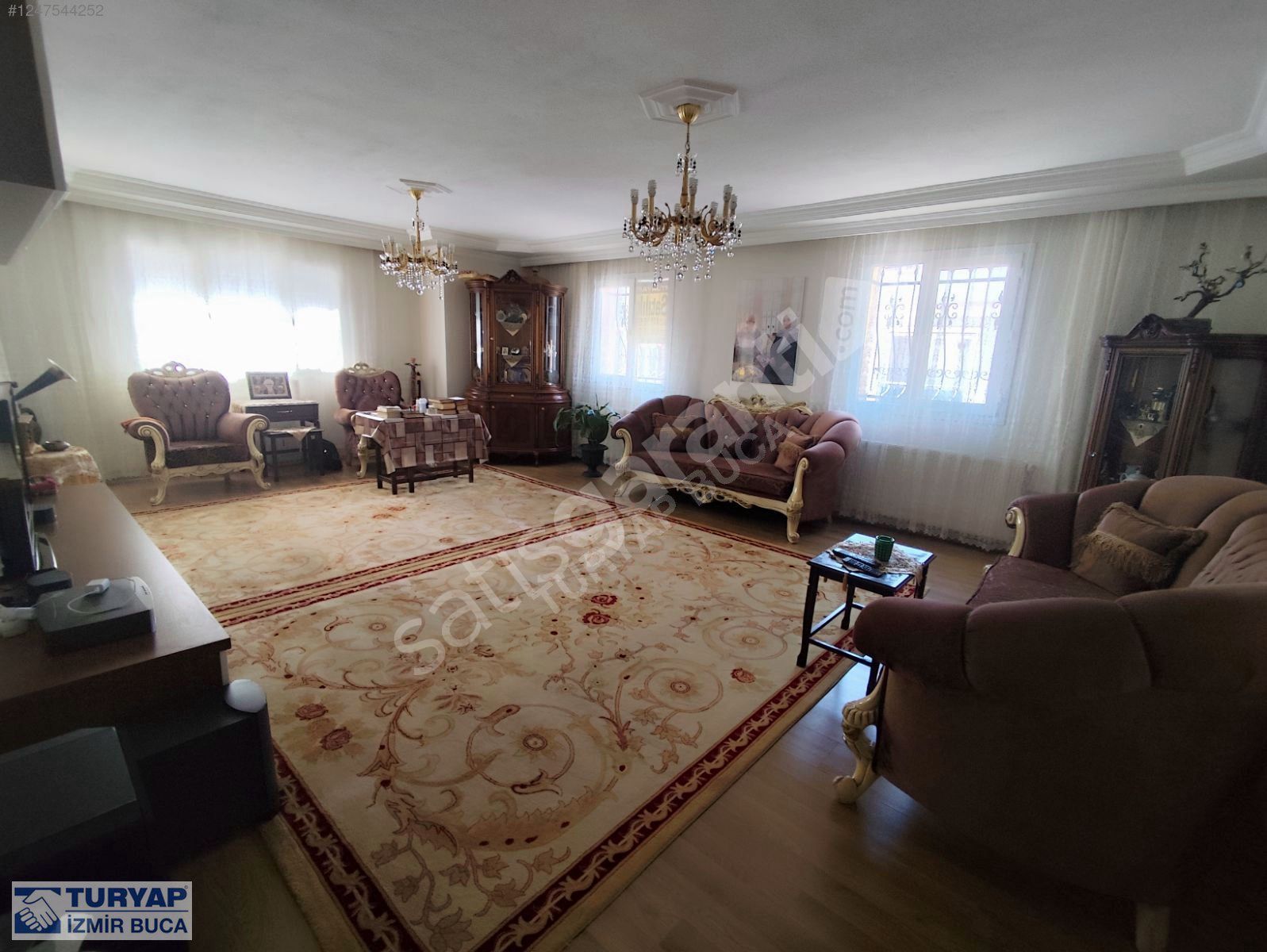 TURYAP BUCA'DAN SATILIK GENİŞ AİLELER İÇİN MUHTEŞEM 4+1 DAİRE