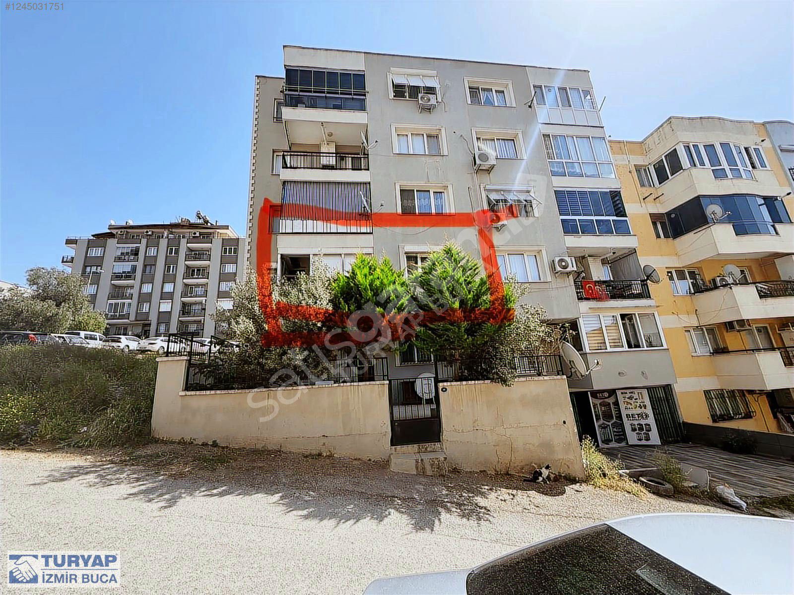 TURYAP BUCA'DAN YAYLACIK MAH.DE ARAKAT SATILIK 2+1 DAİRE