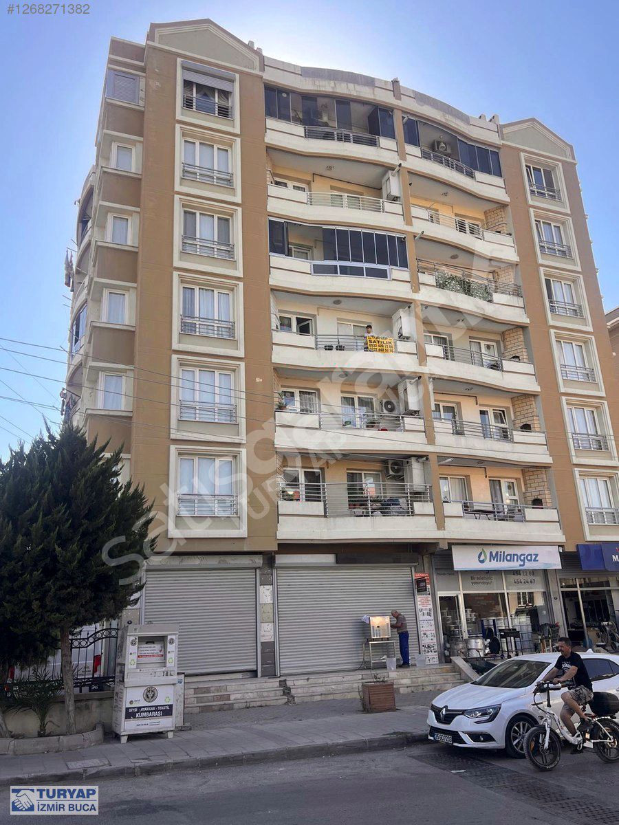 TURYAP BUCA'DAN ÇAMLIKULE DOSTLAR SİTESİNDE 3+1 DAİRE