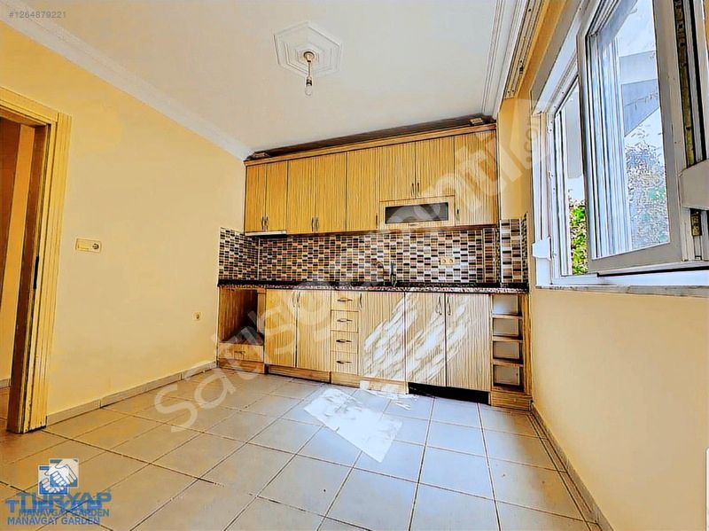 MANAVGAT SARILAR MERKEZİ KONUMDA IÇI YAPILIKİRALIK 2+1 DAİRE