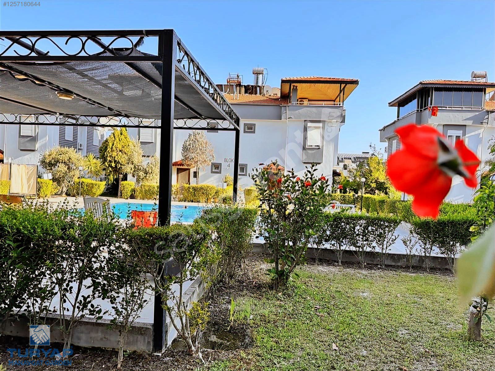 MANAVGAT ILICA HAVUZLU EŞYALI 4+1 SATILIK TRİPLEKS VİLLA