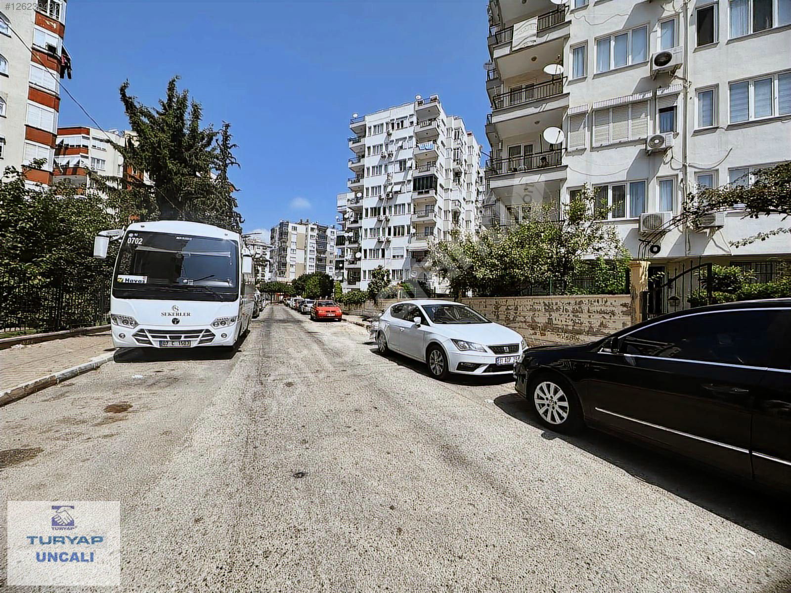 KONYAALTI SİTELER MAHALLESİNDE TADİLATLI 1+1 BAHÇE KATI