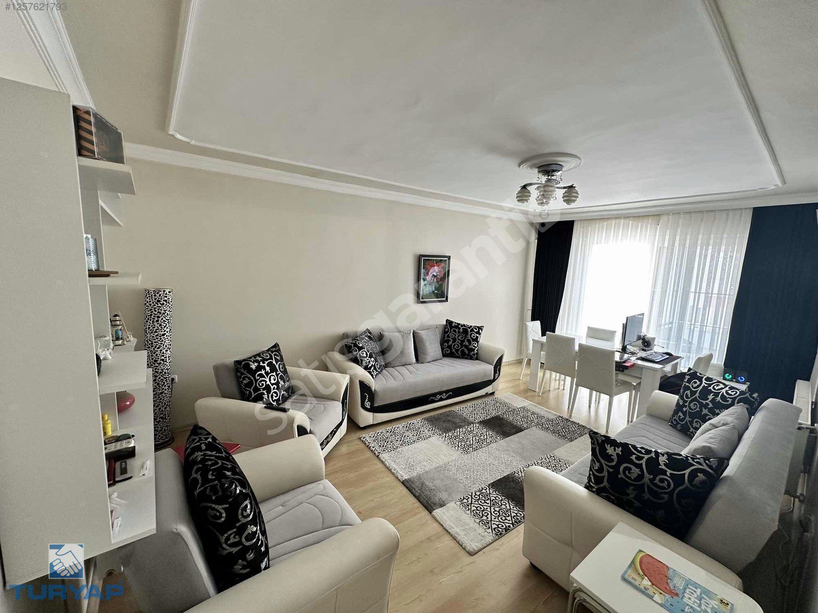 BURHANİYE MERKEZDE SATILIK 130 m² 3+1 DAİRE