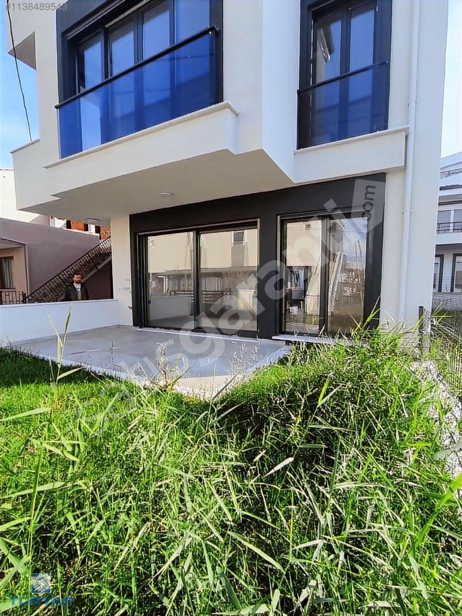 TURYAP'TAN DENİZE ADIM MESAFEDE 2+1 BAHÇELİ LÜKS DAİRE