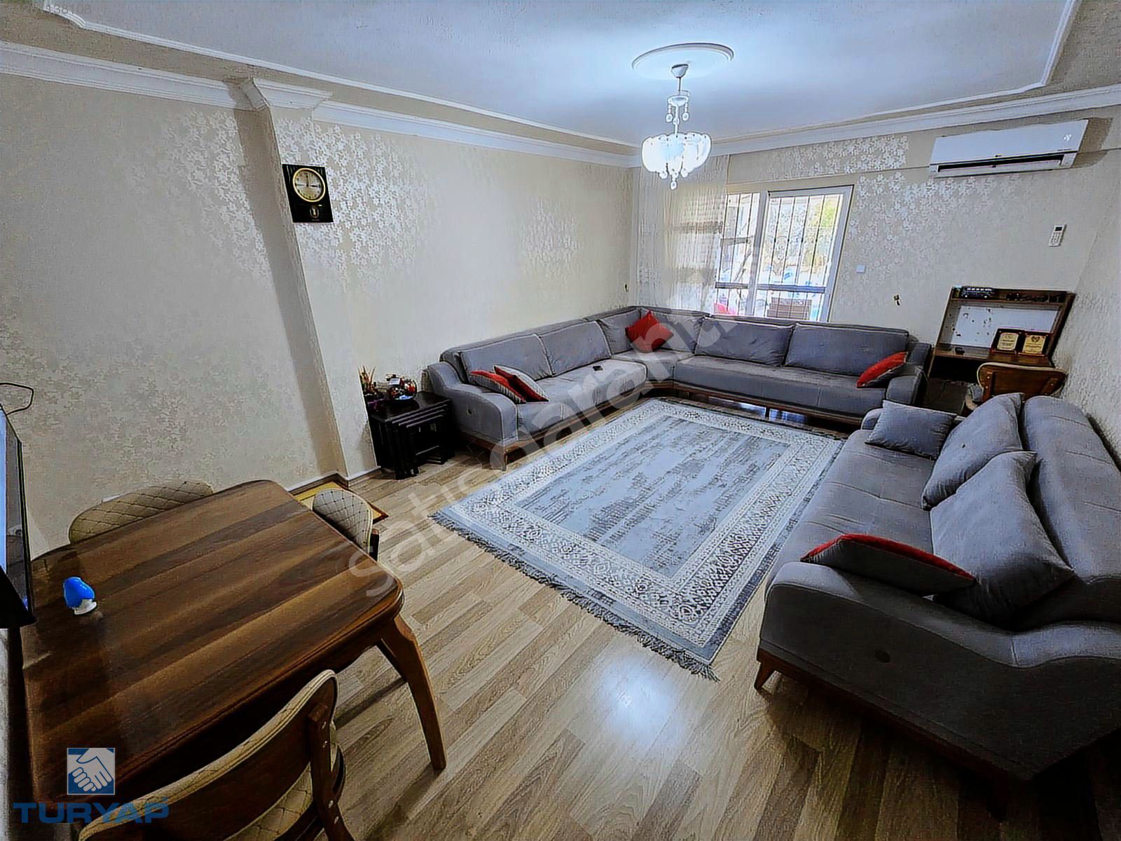 AKBÜK EN GENİŞ DAİRELERİNE SAHİP SİTEDE CAM BAKONLU 2+1 DAİRE