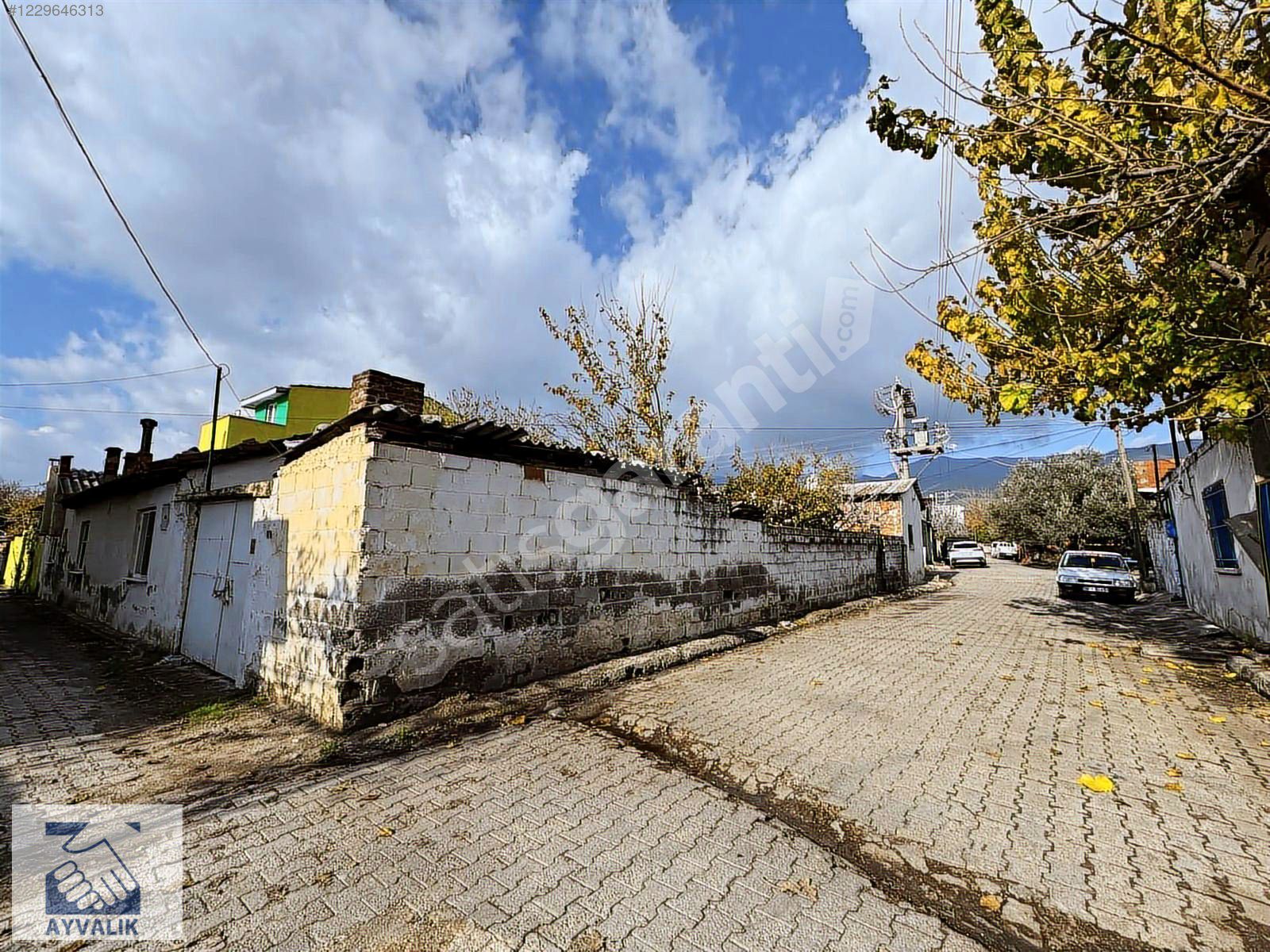 Turyap Ayvalık'tan ZEYTİNLİ'de satılık imarlı arsa