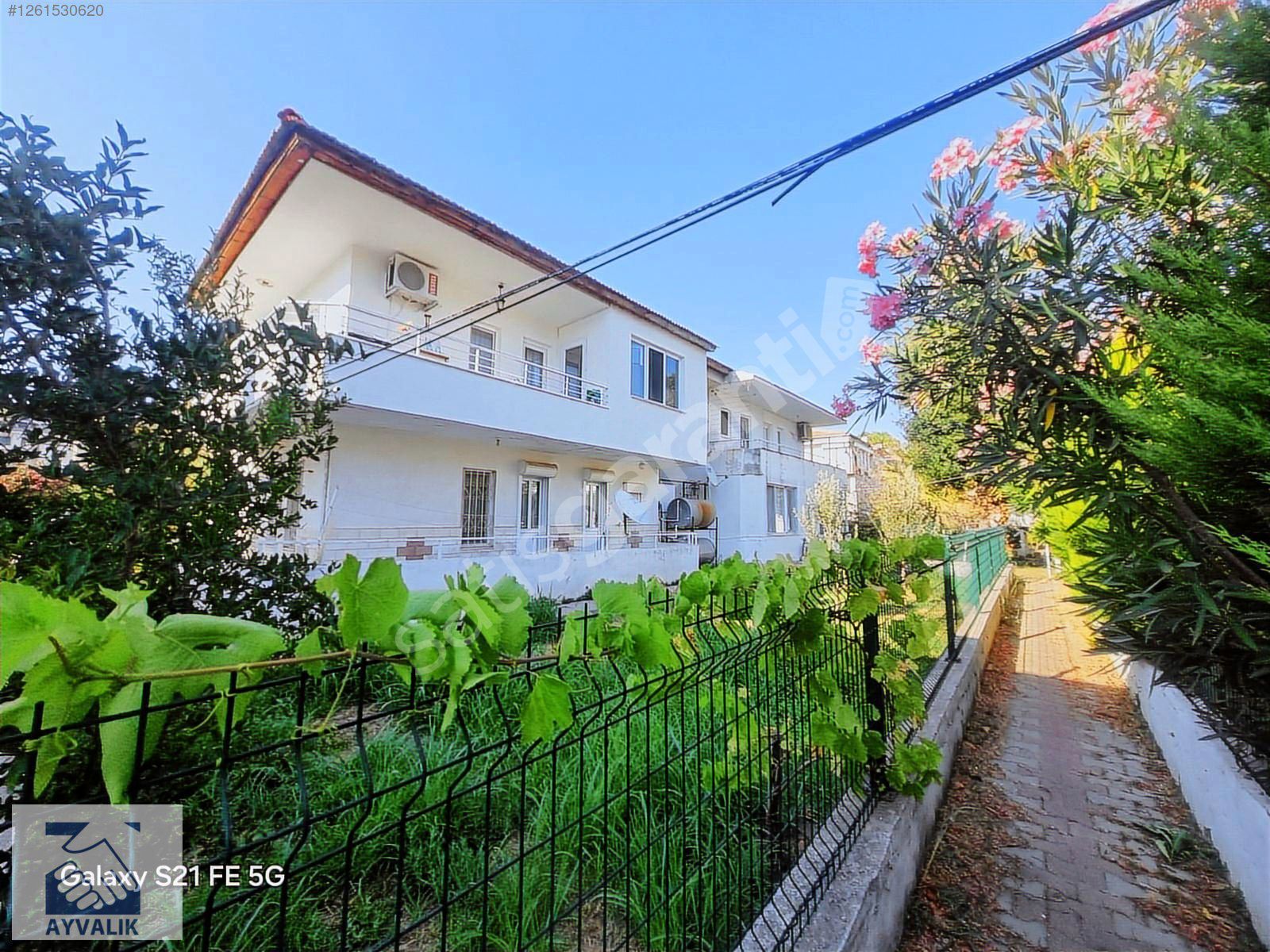 Turyaptan Sefa Çamlıkta Bahçe Kullanımlı Villa Katı