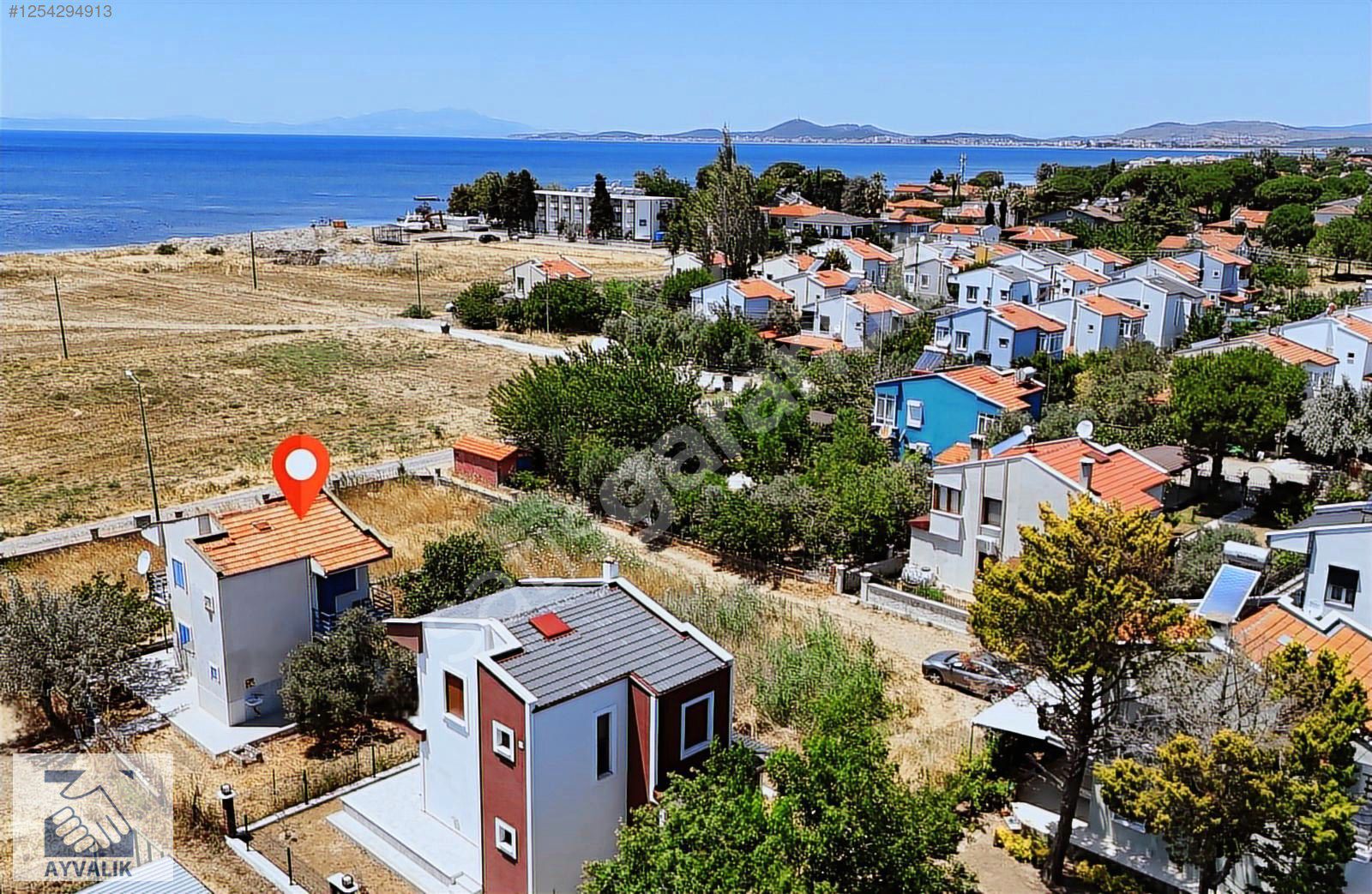 TURYAP' tan AYVALIK ALTINOVA' da ARSA FİYATINA SATILIK VİLLA