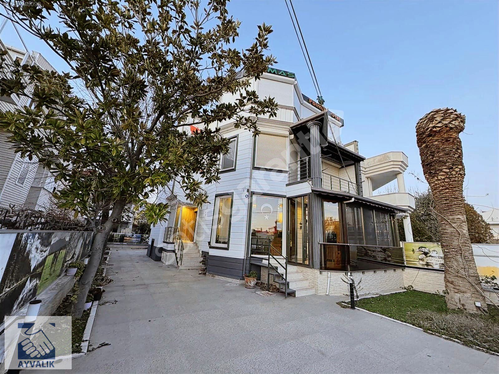 Turyap Ayvalık'tan Akçay-Yenimahalle'de Satılık Otel