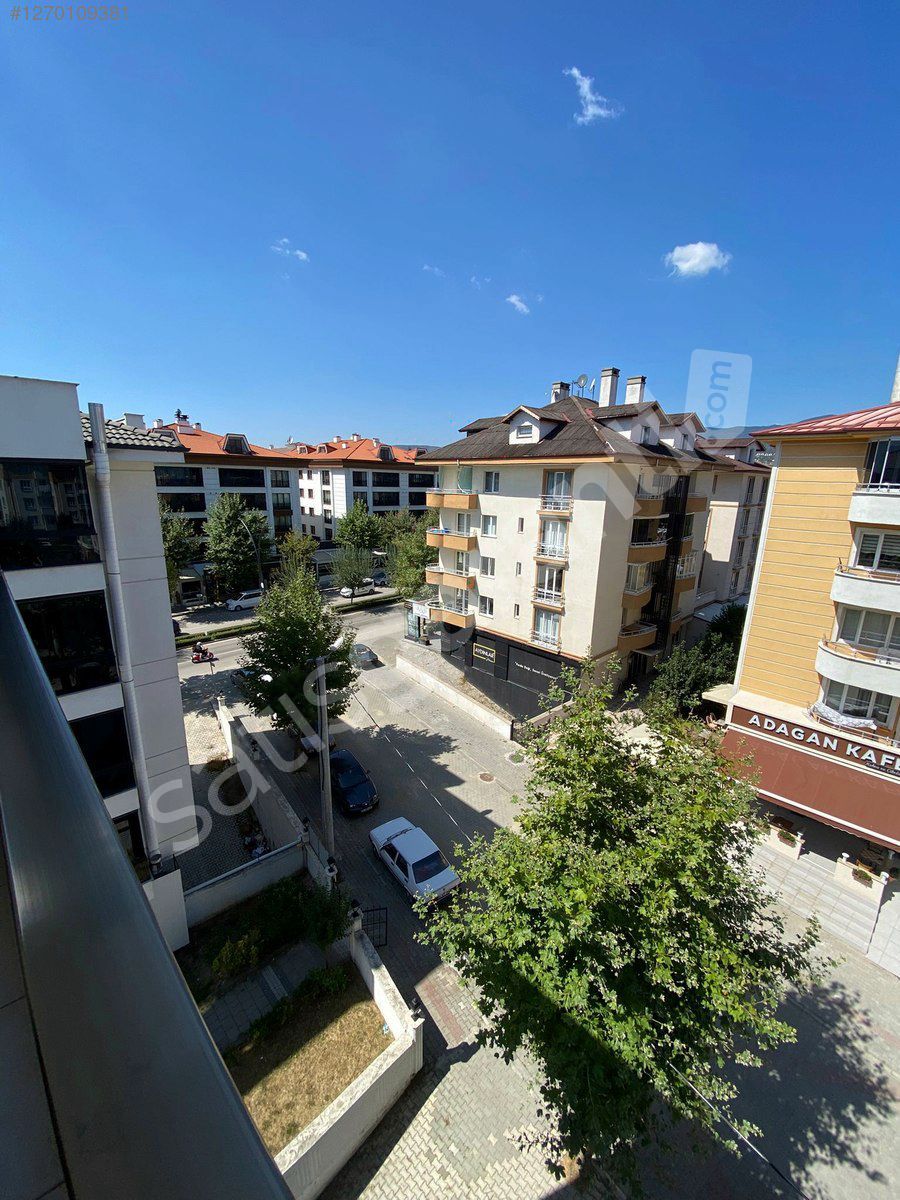 BORAZANLAR MAH. 2+1 EN ÜST KAT CADDE ÜSTÜ KİRALIK DAİRE