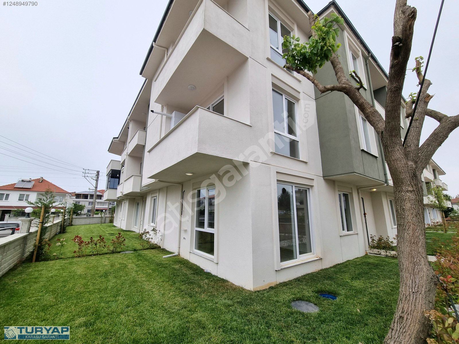 Yeni Mahalle Havuzlu Site Sıfır Arakat Yerden Isıtma Geniş Daire