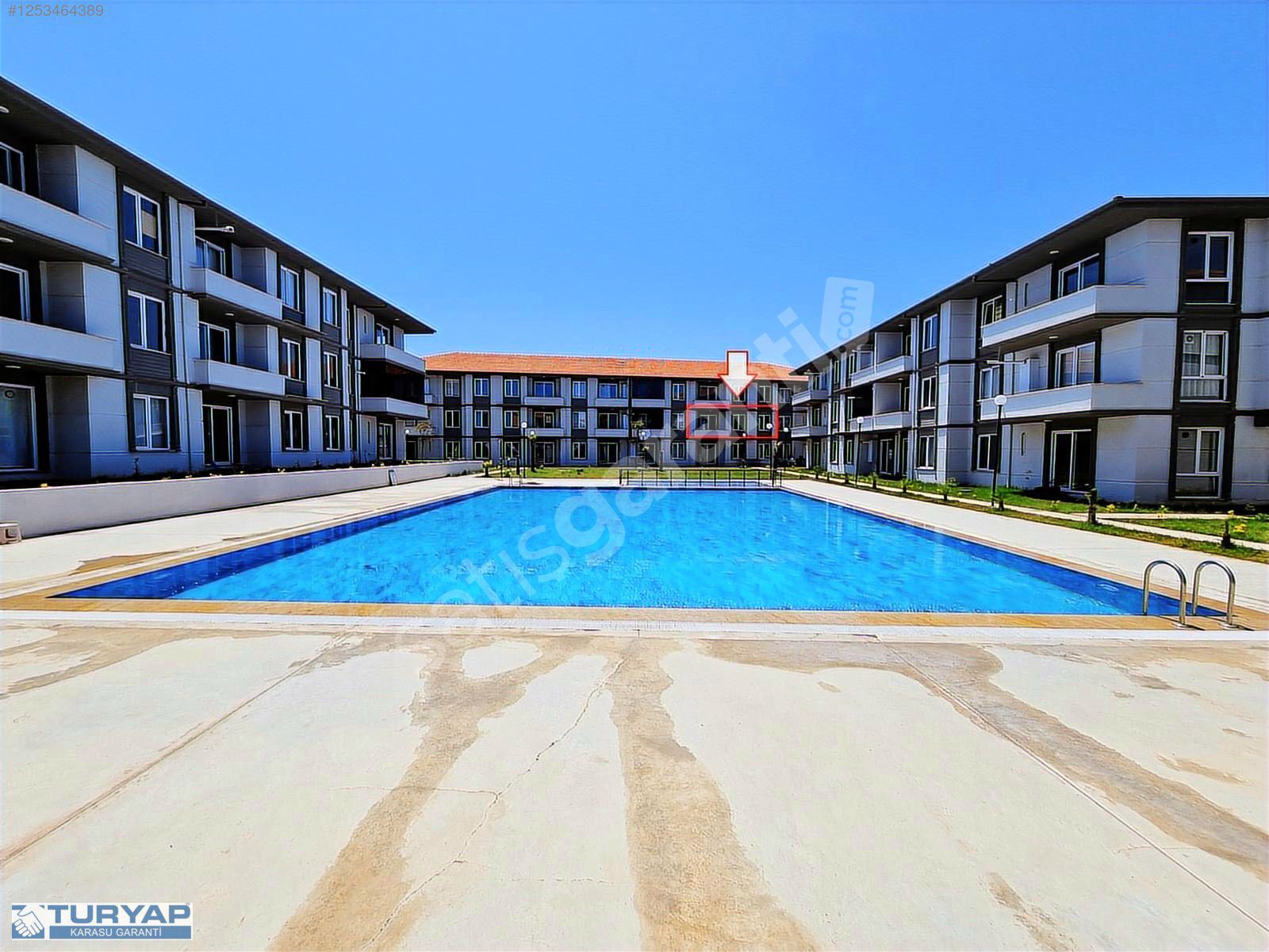 Havuzlu Sitede Sıfır Havuz Cephe Arakat 2+1 Daire