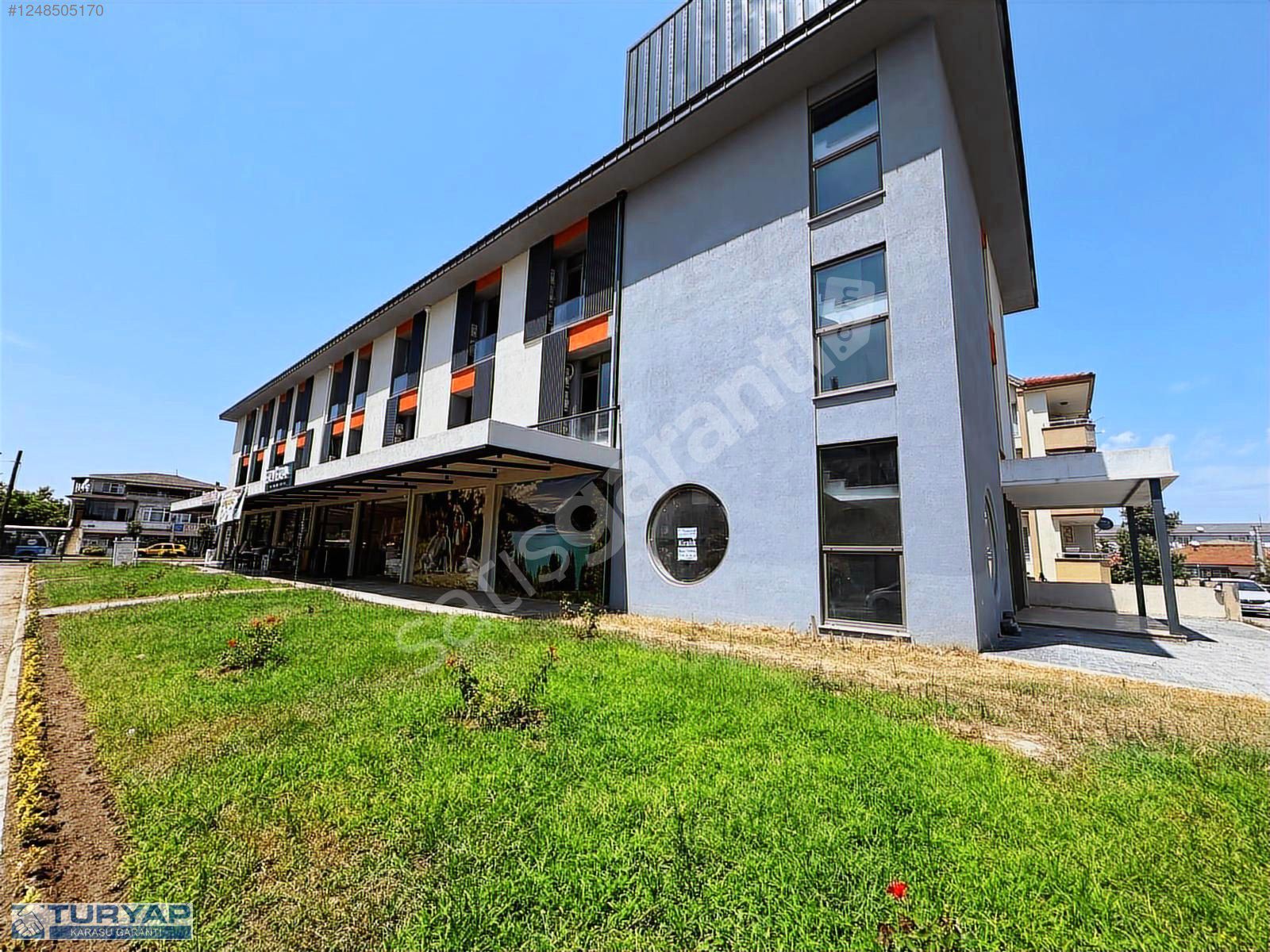 KAYMAKAMLIK KARŞISI MERKEZİ KONUMDA 170 MKARE KİRALIK İŞYERİ