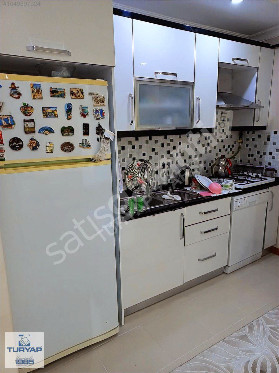 AVCILAR GÜMÜŞPALA MAH.MURAT KÖLÜK HASTANESİ SOKAĞ 2+1 EŞYALI