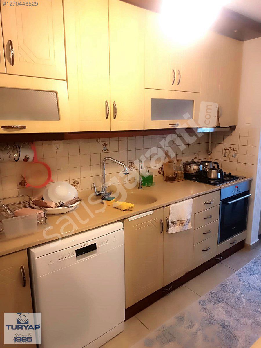 BEYLİKDÜZÜ BÜYÜKŞEHİR`DE FUL TADİLATLI 3+1 SATILIK DAİRE