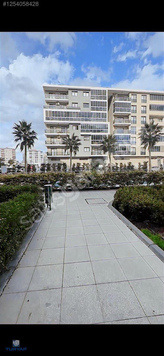TORBALI DA İZBAN YAKINI HAVUZLU SİTEDE KİRALIK 1+1 DAİRE