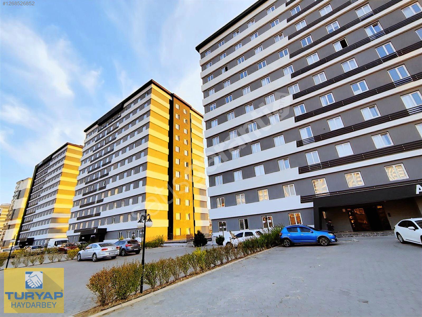 HAYDARBEY TURYAPTA BORNOVA'DA MANZARALI ÖZEL EŞYALI 2+0