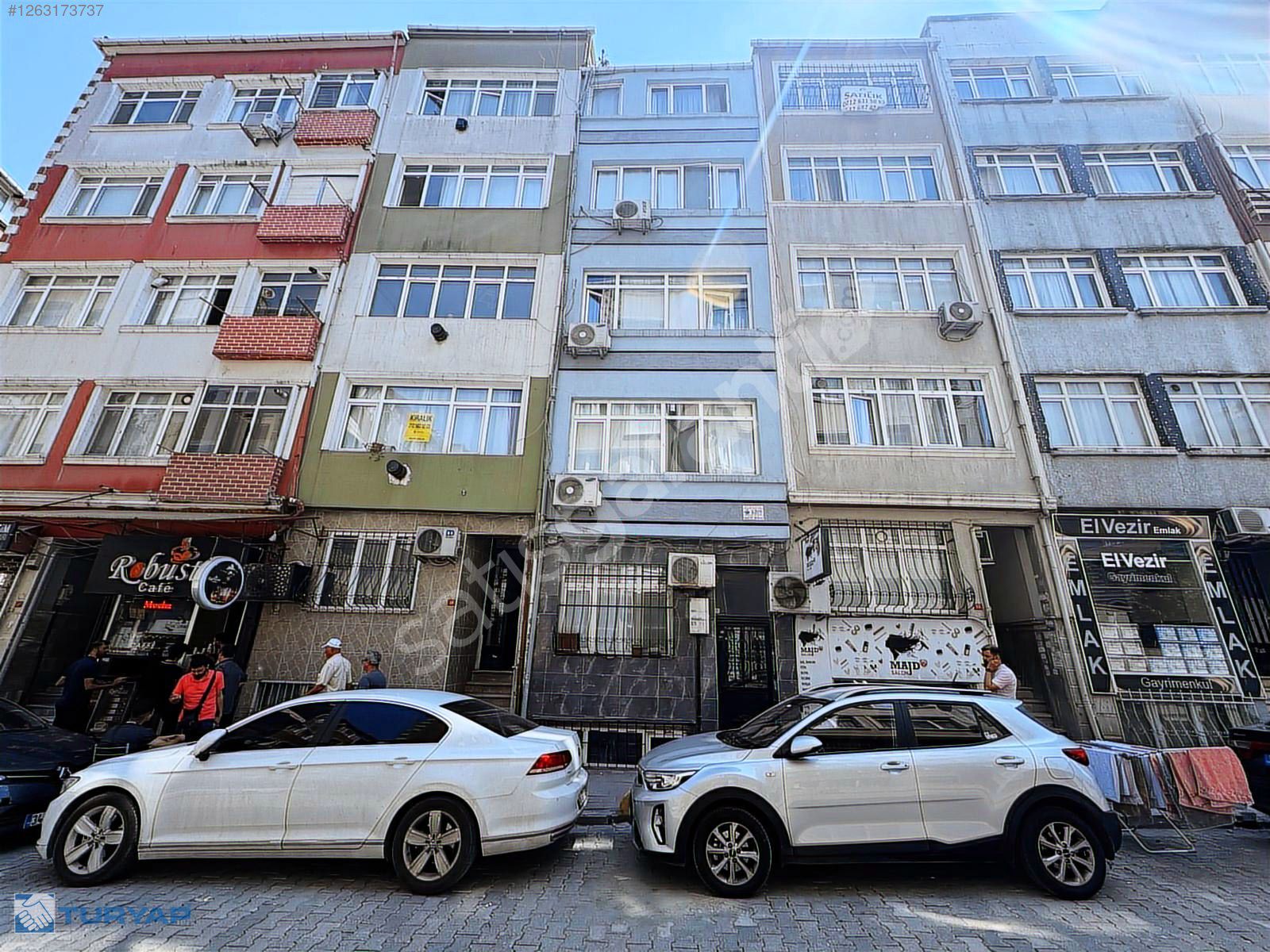 TURYAP' TAN FATİH MOLLA GÜRANİ' DE HARİKA KONUMDA SATILIK DAİRE