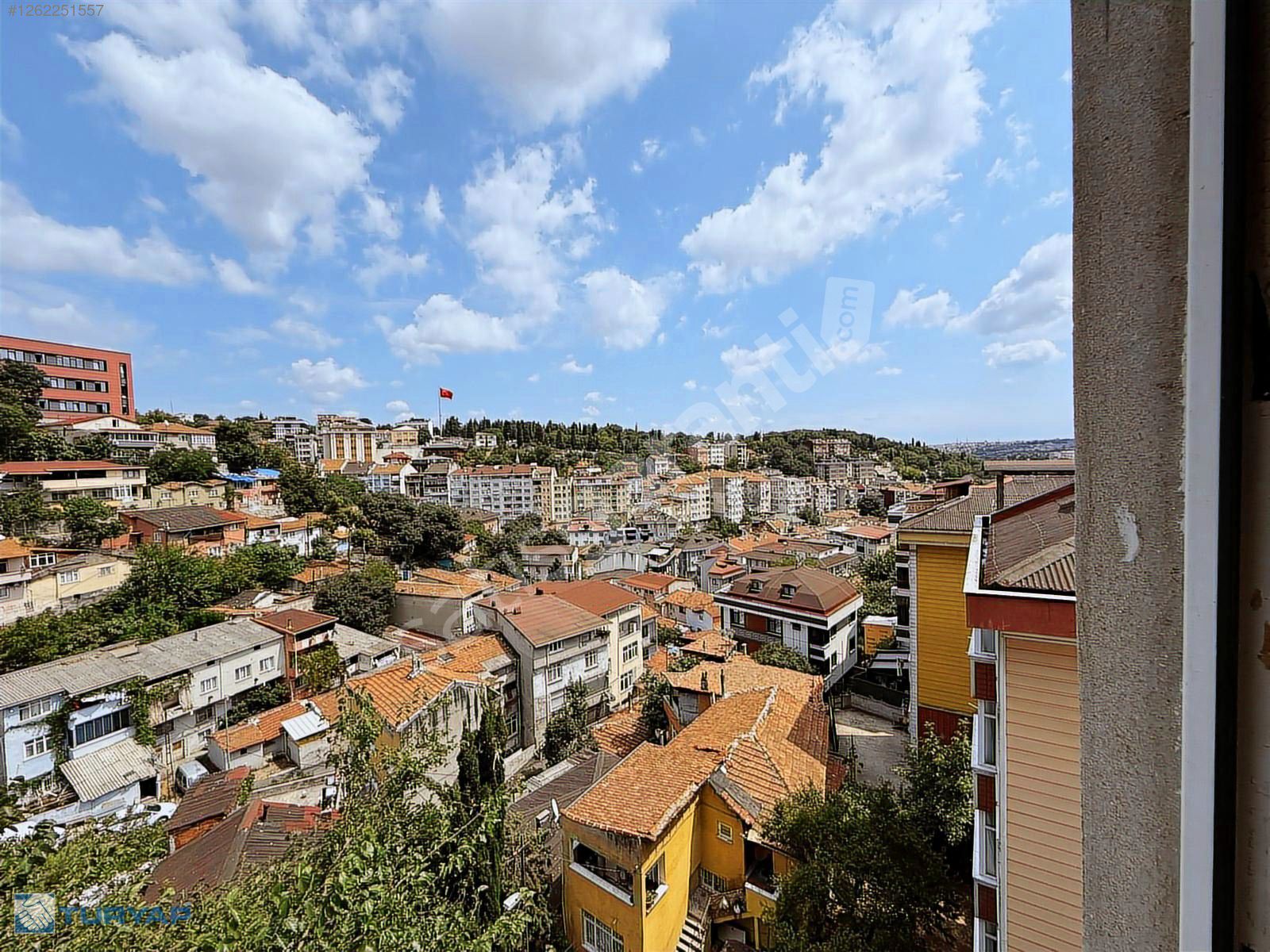 Eyüpte Pierre Loti Manzaralı Ferah Daire Yatırımlık Kaçmaz